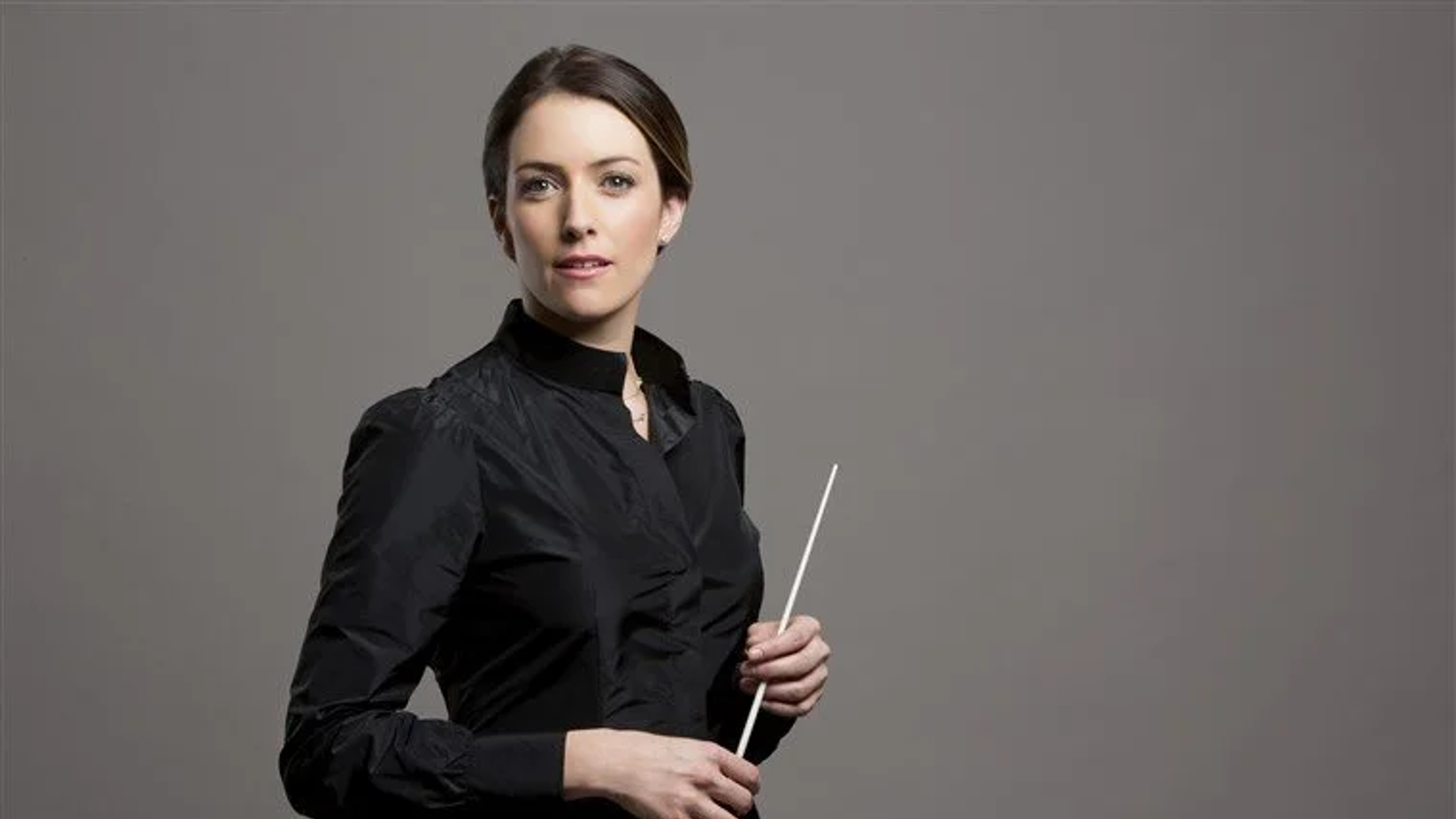 Alondra De La Parra
