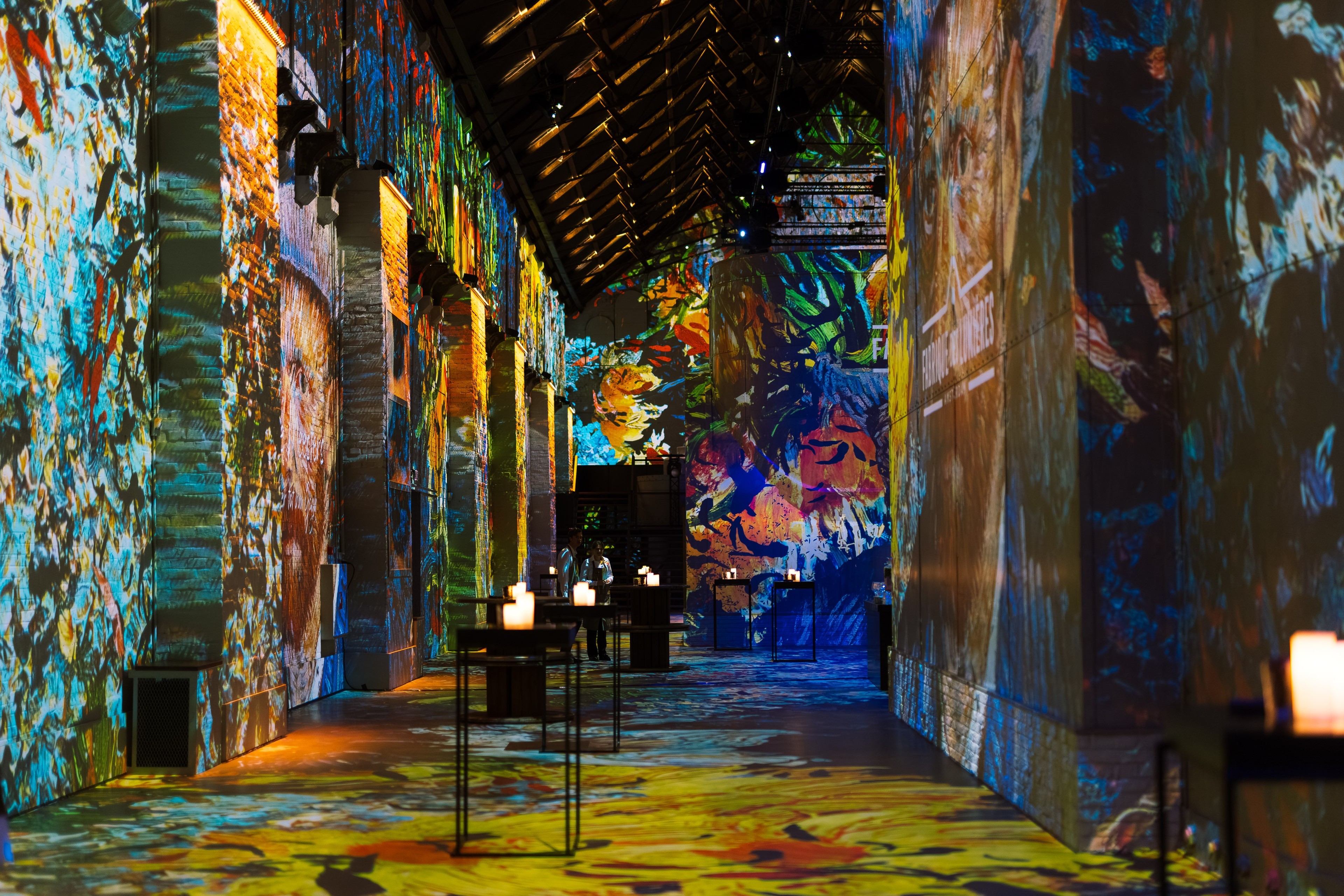 Hall - Fabrique Des Lumiéres — Foto 2