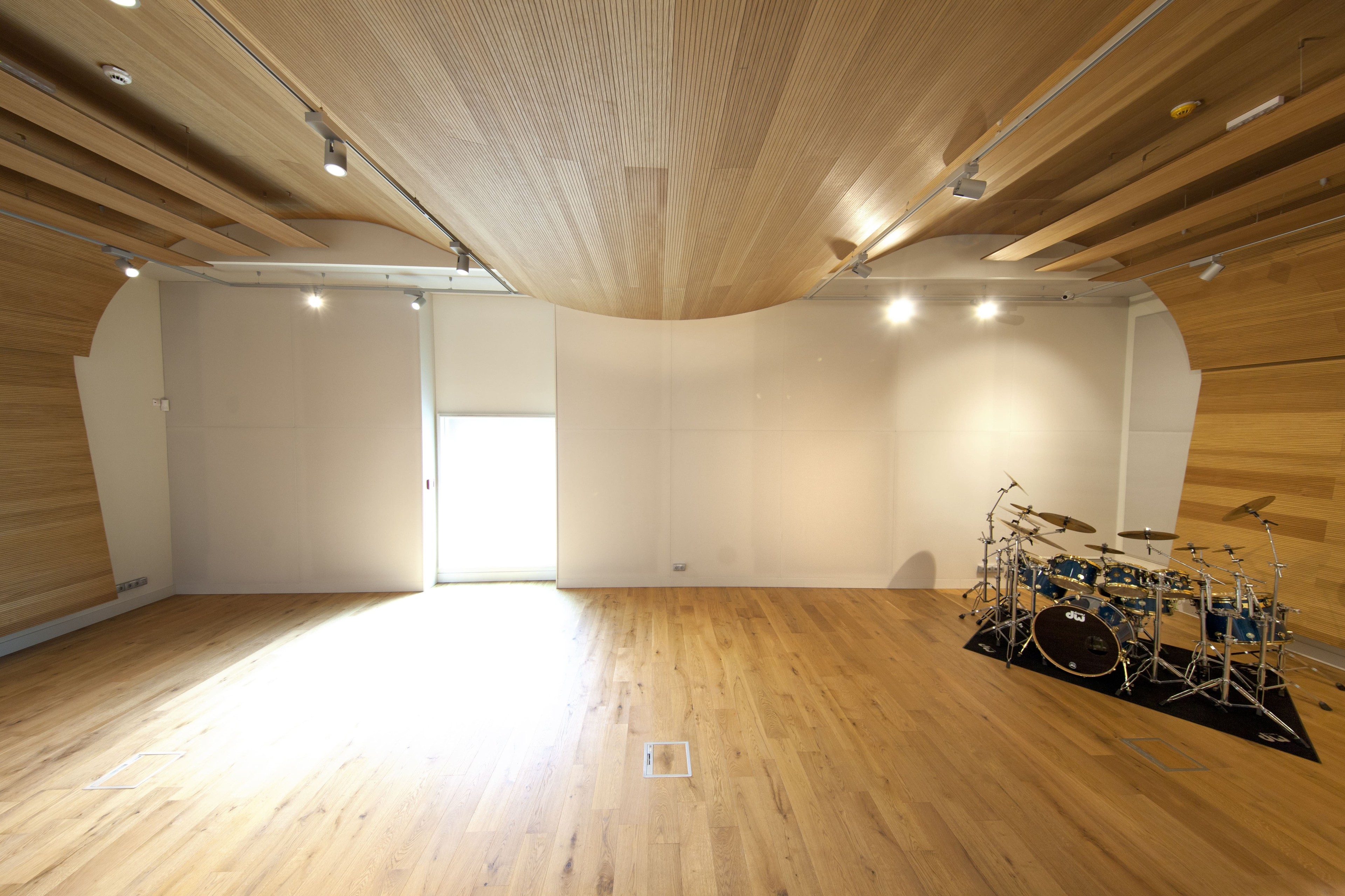 Synchron Stage - Stage B with Control B — Foto 3