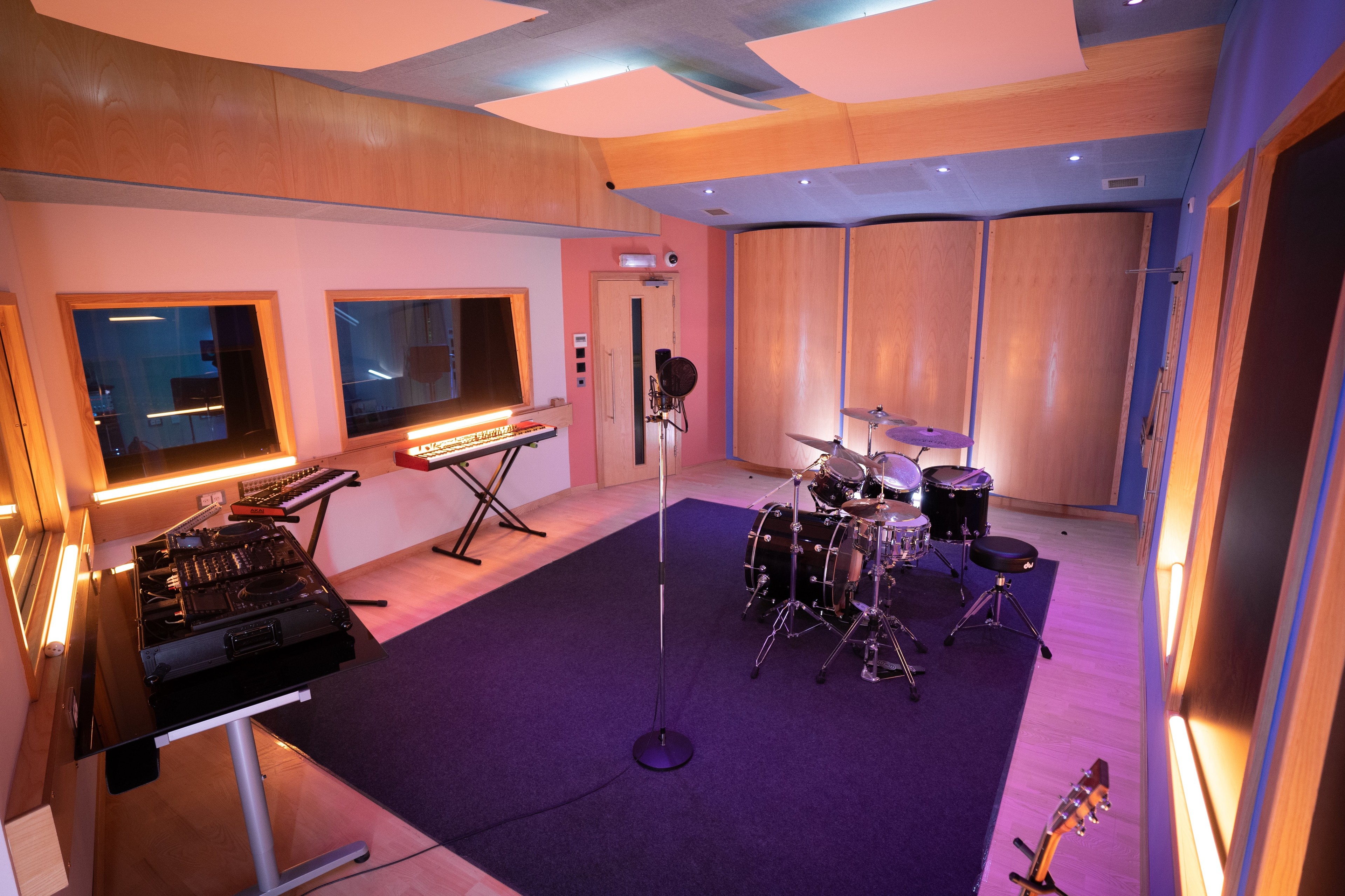 Hana Road Studios - Rehearsal Room — foto 2