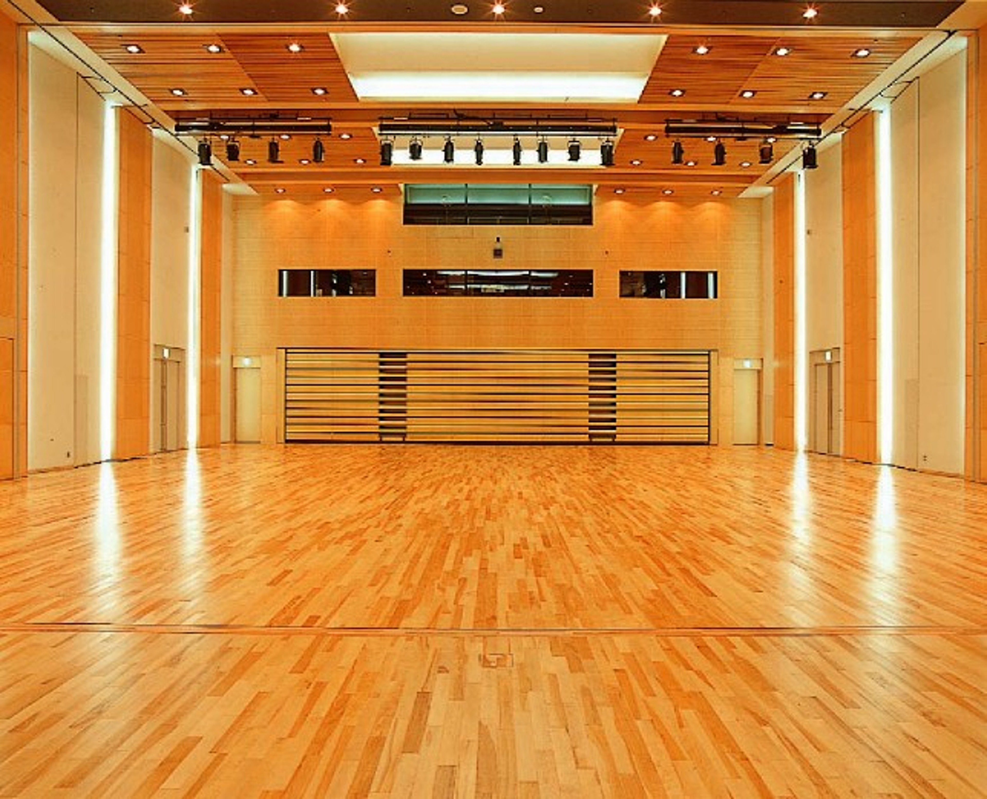 Multi Purpose Hall with Unlimited Creativity — foto 2