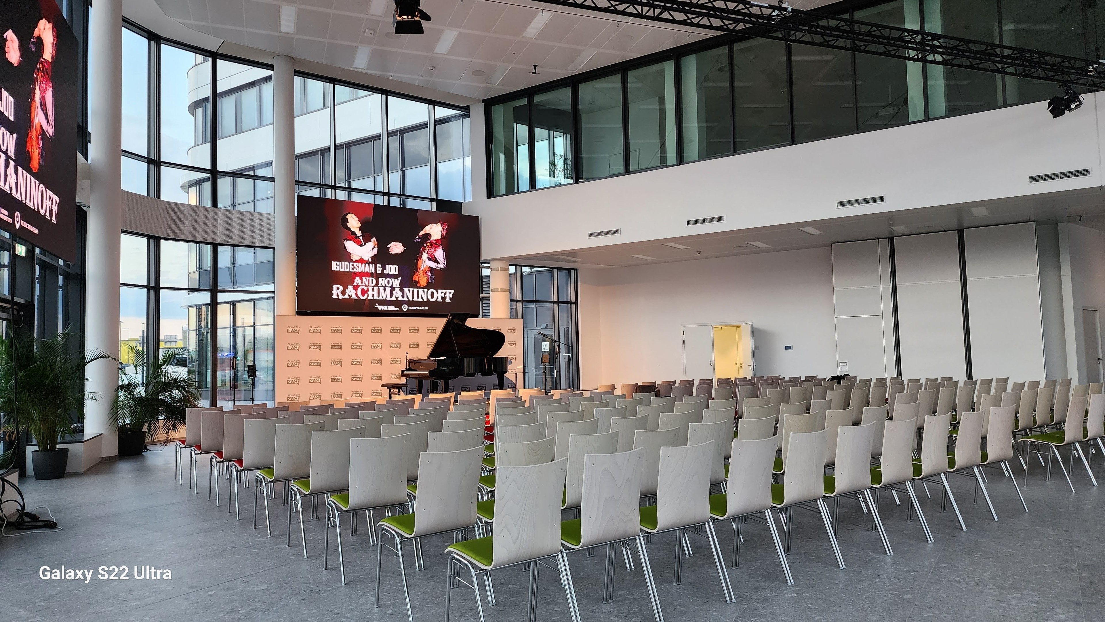 Concert Hall at Vienna International Airport — foto 4
