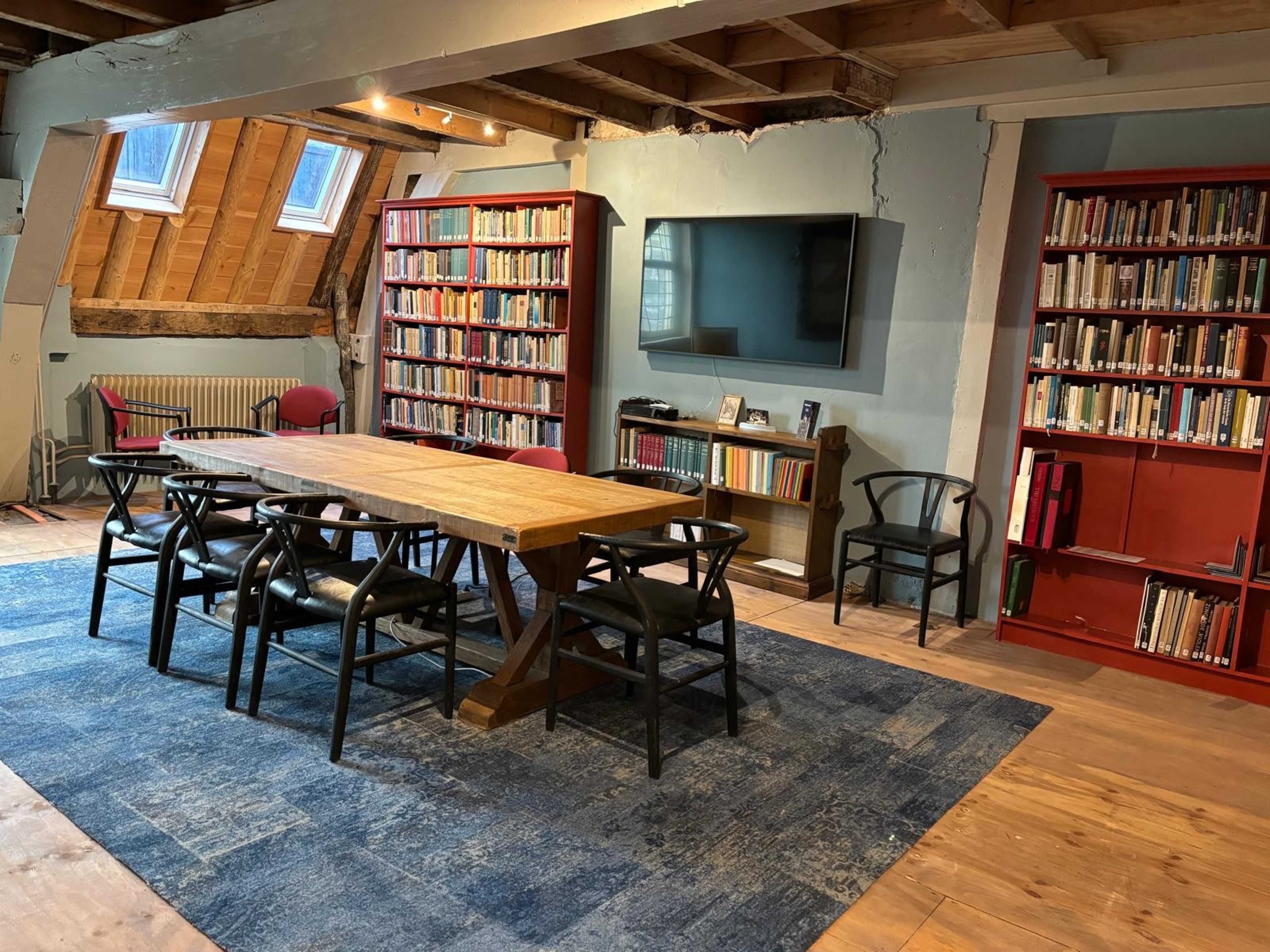 Jung Room - Private Library of Free Mind — photo 4