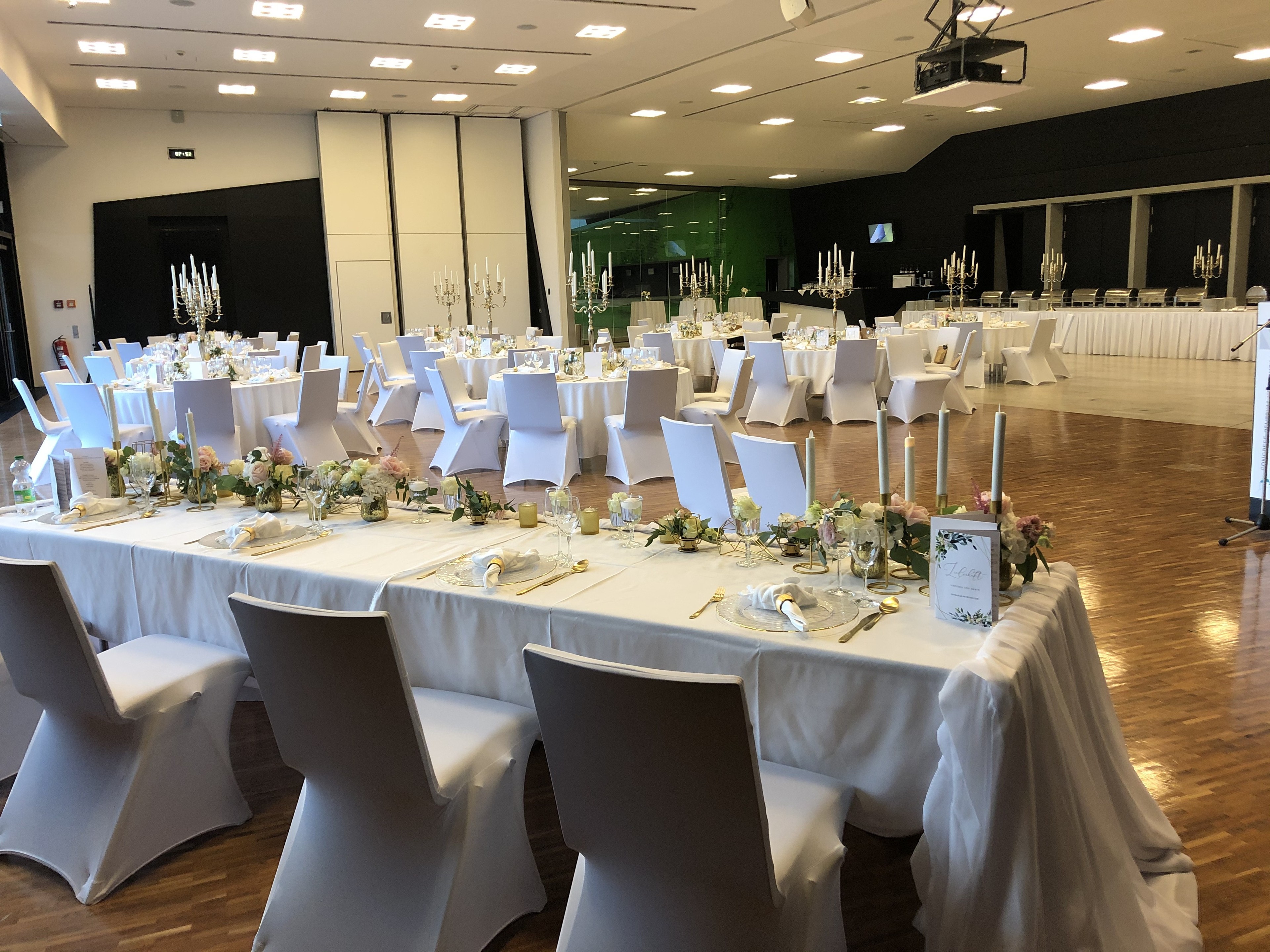 Small Hall — Foto 3