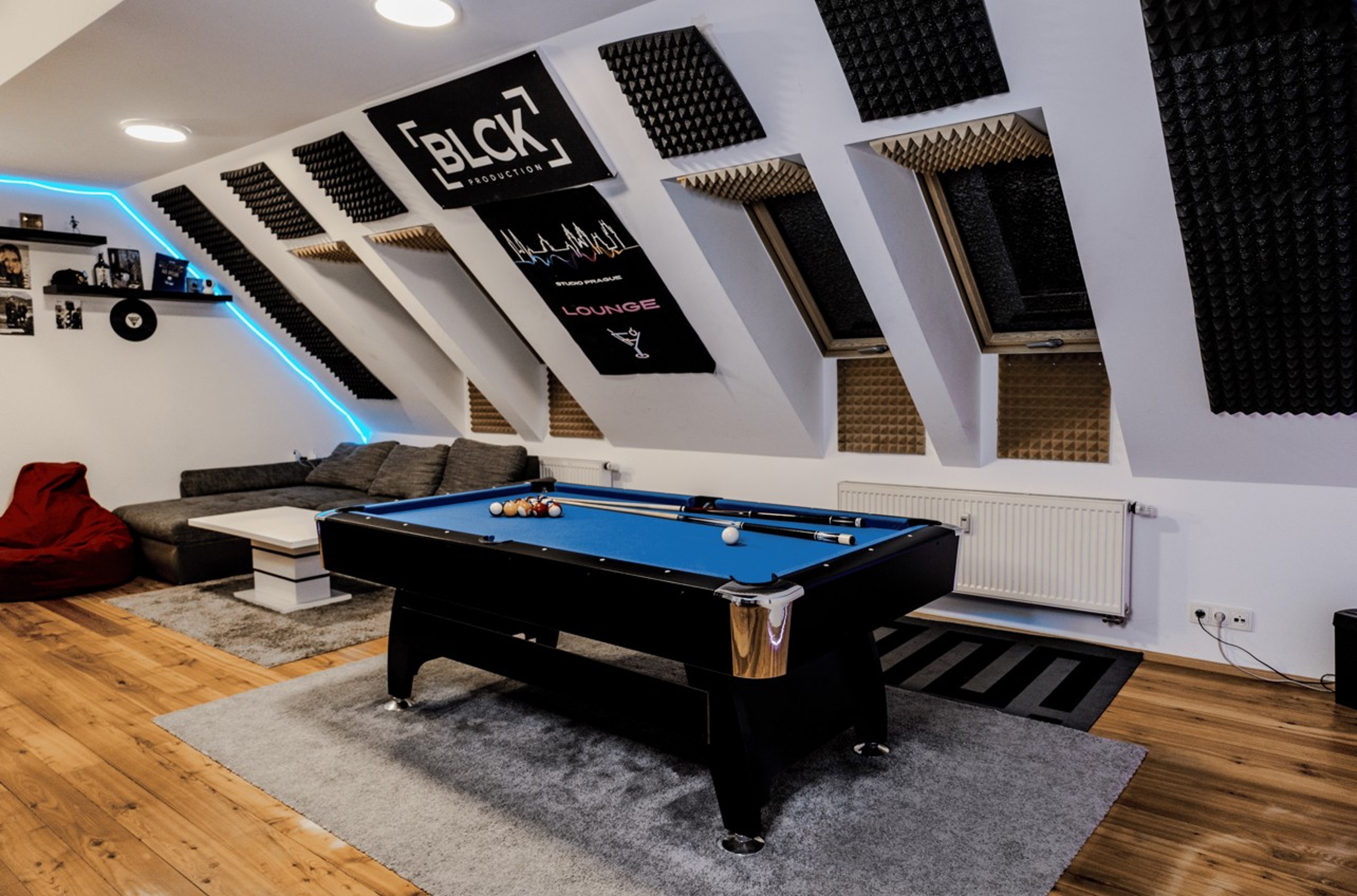 Recording and production studio with chill zone — Foto 5