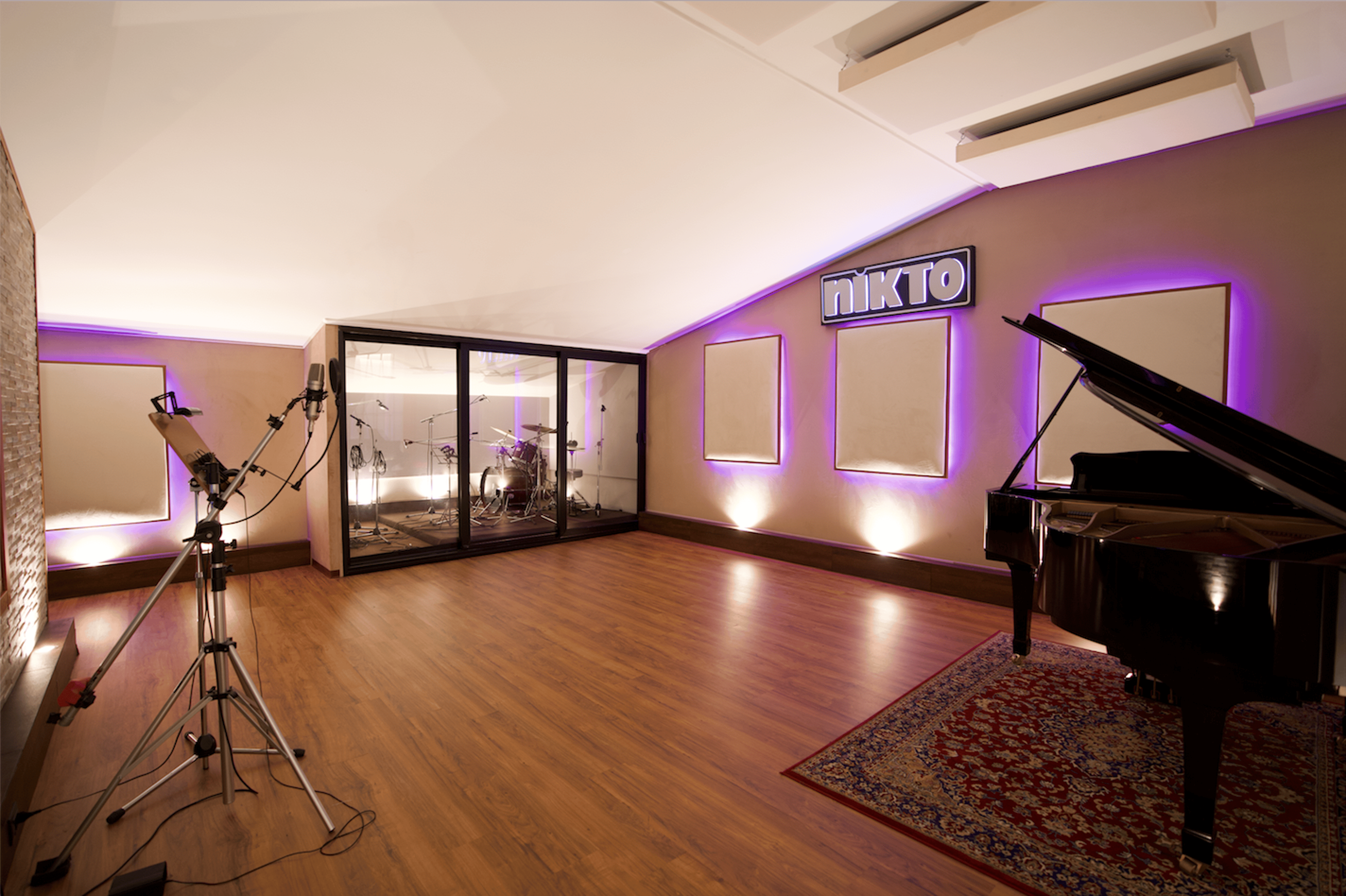 Studio di registrazione di 250mq - con Pianoforte a coda Yamaha C3 — Foto 3
