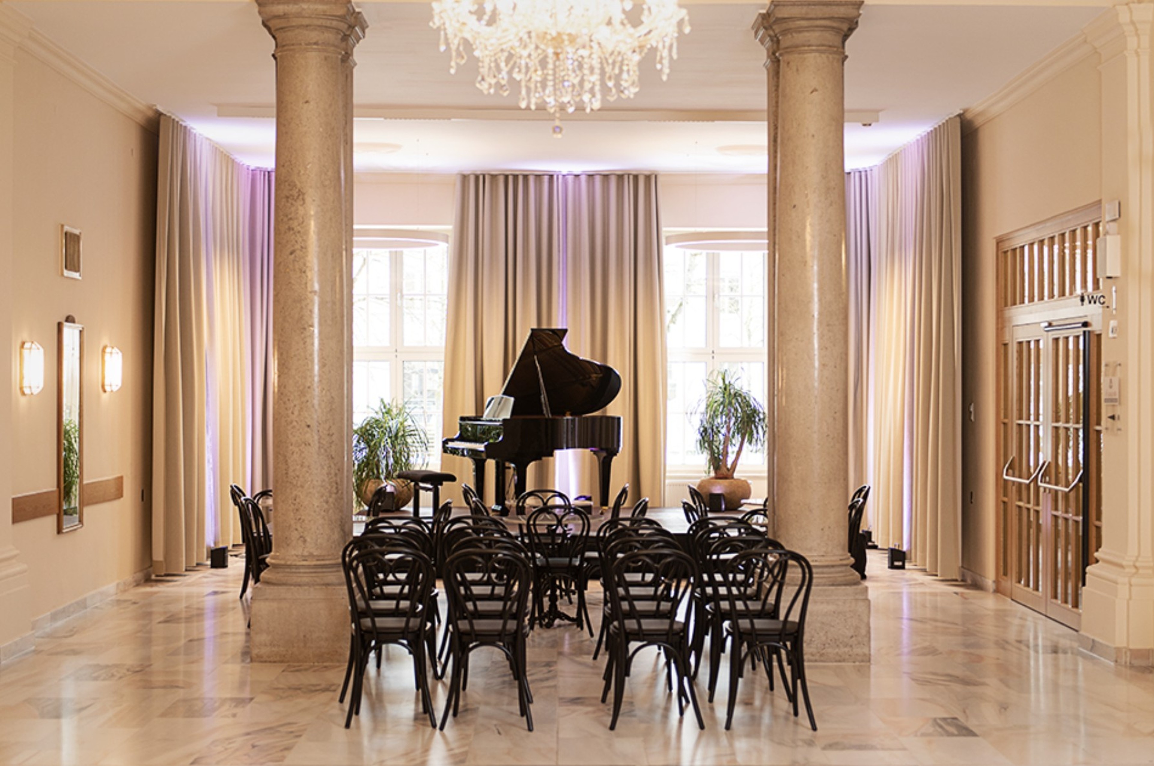 Klagenfurt Foyer — Foto 2
