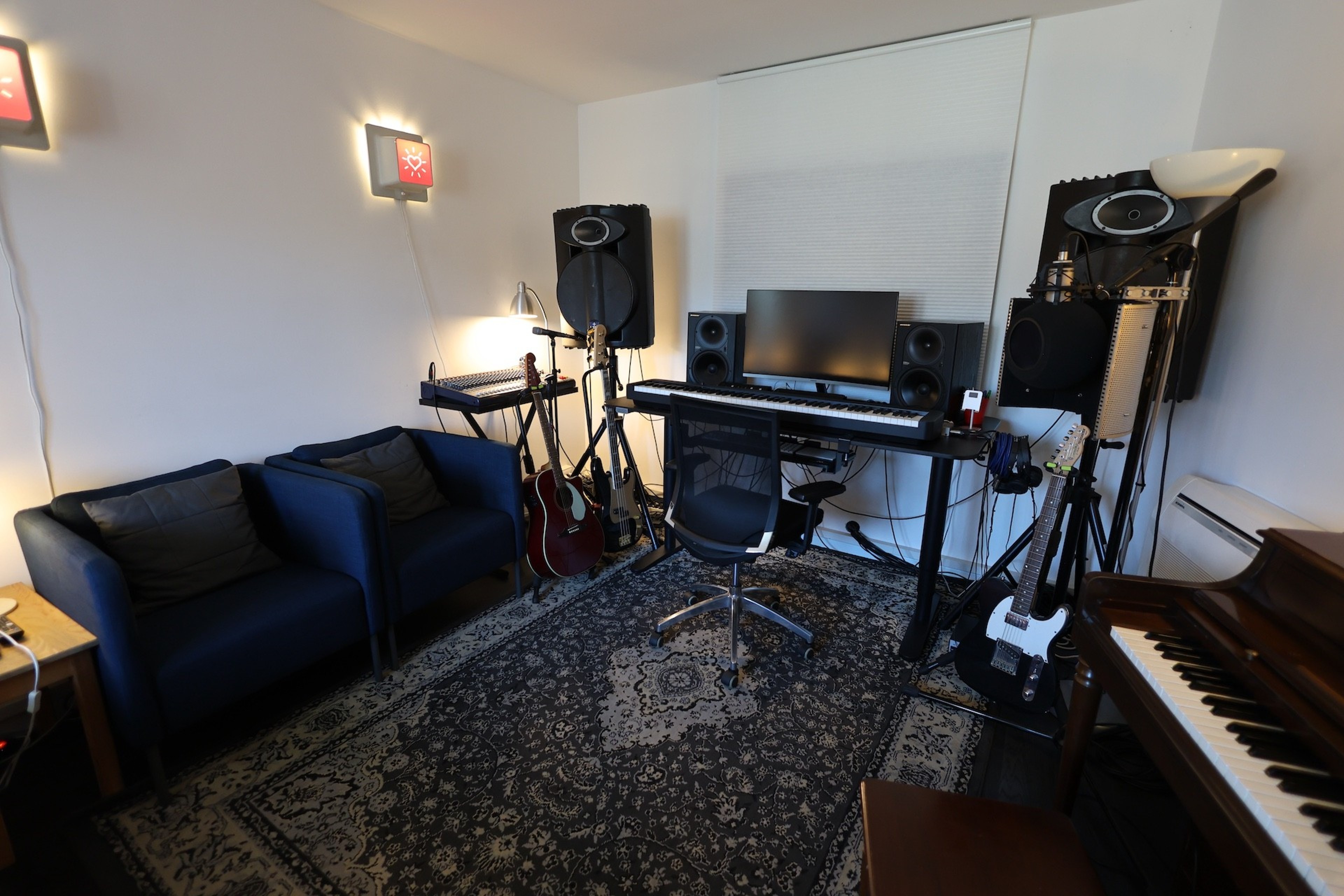 Production Room in Milan, with bed and parking — photo 4