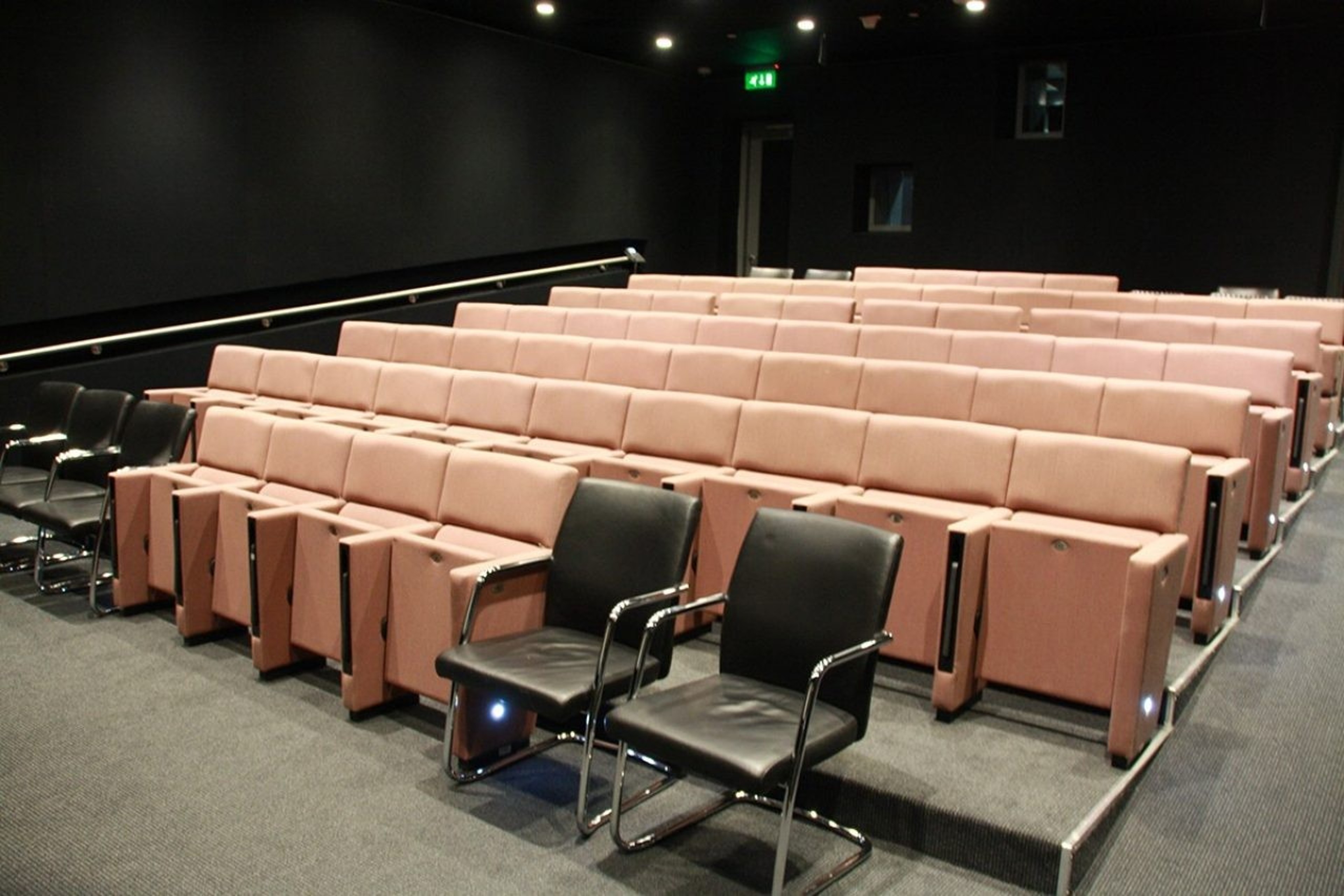 Film Screening Room — Foto 2