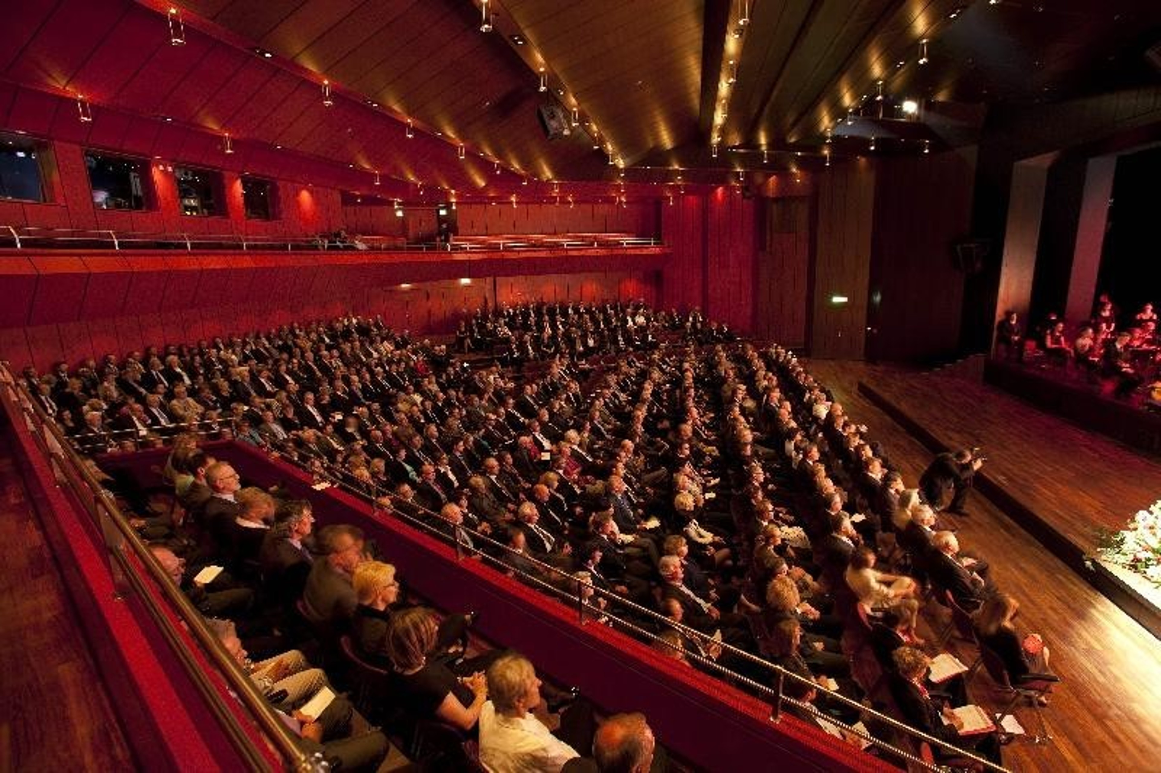 Octagon Concert Hall in STADTHALLE — photo 4