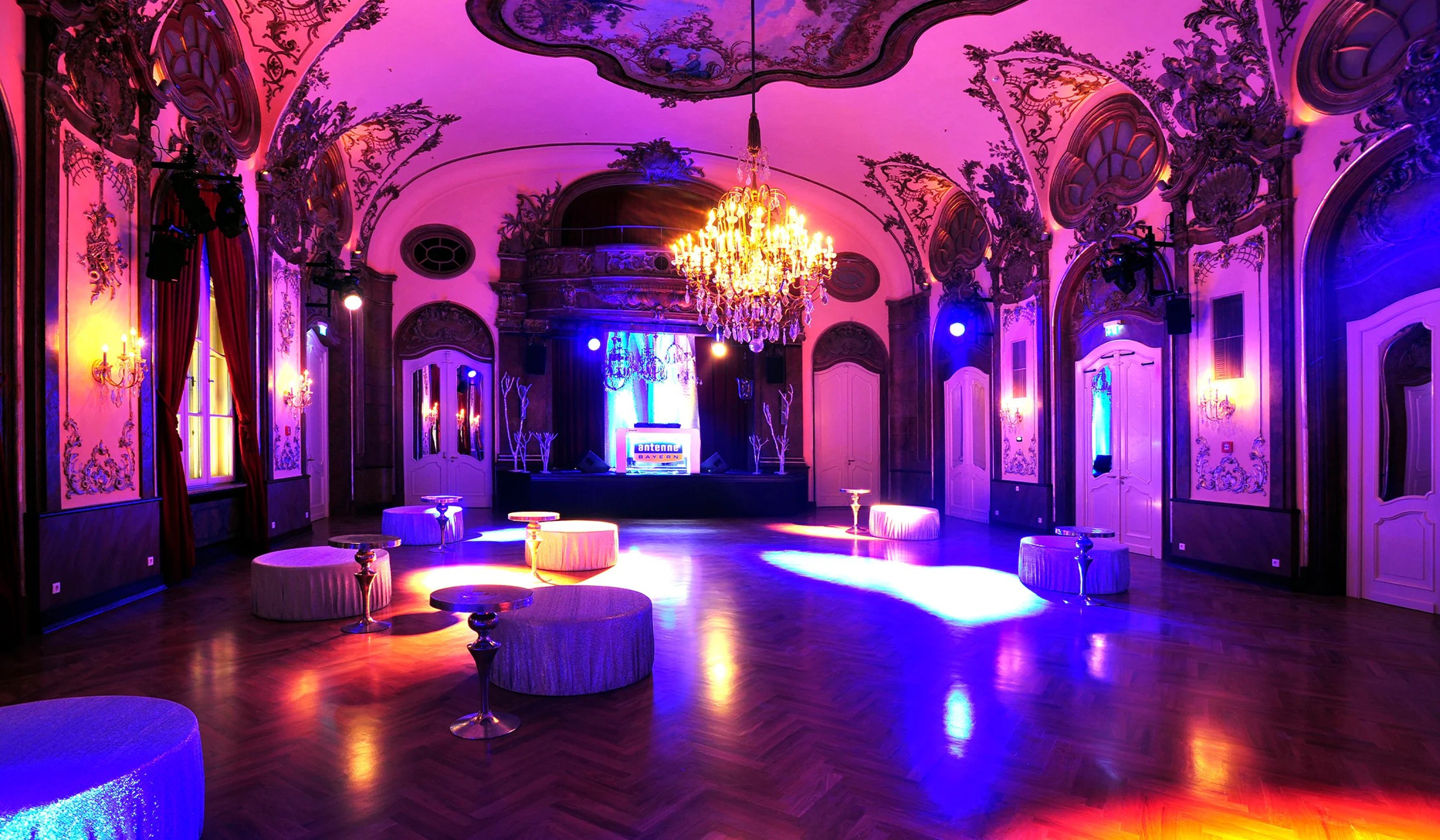 Exquisite baroque venue — foto 3