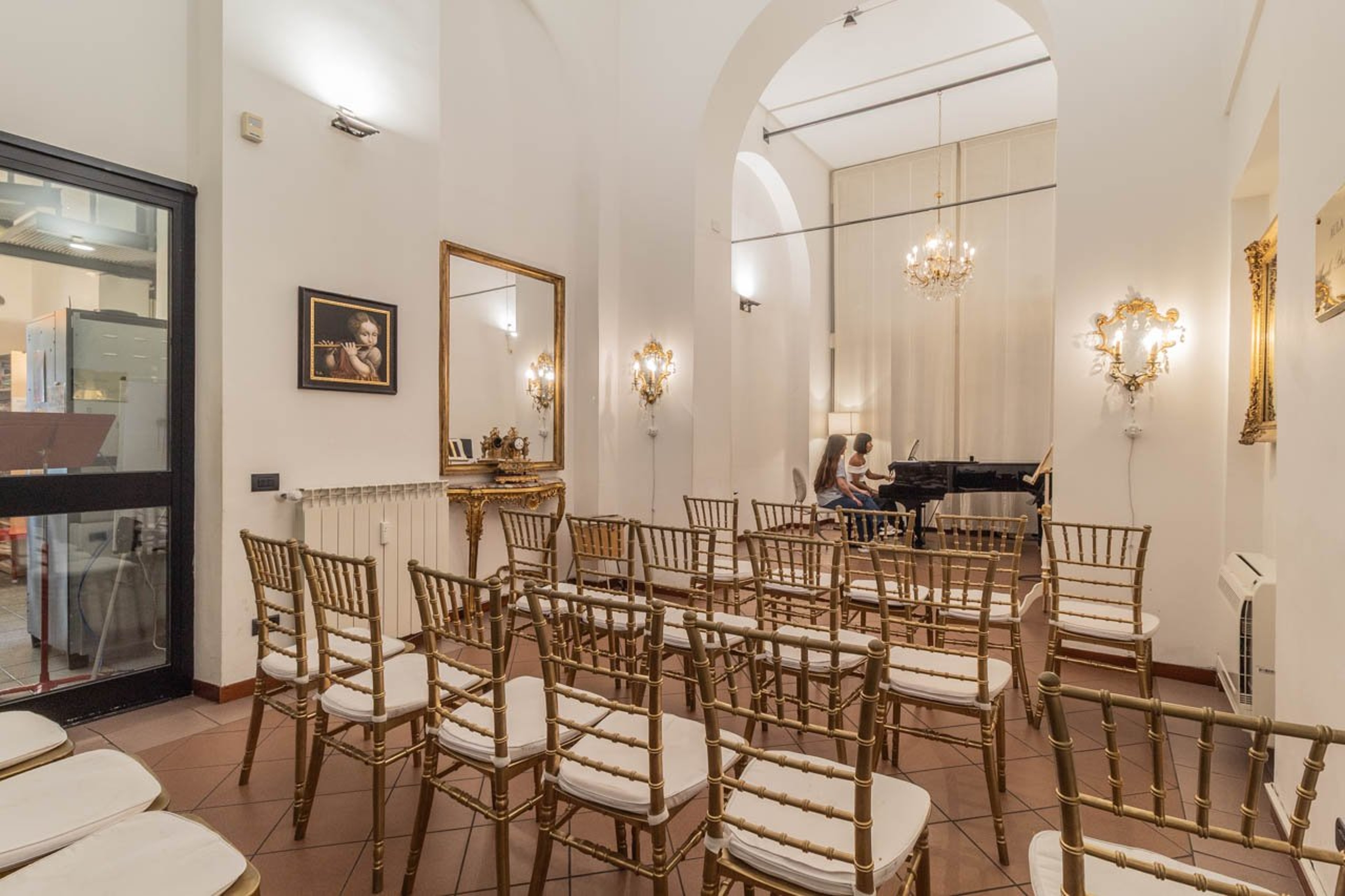Scatola Sonora. Ampia sala prove nel centro di Roma con  pianoforte mezza coda Yamaha C3.  Stazione metro a 200 m. — Foto 4