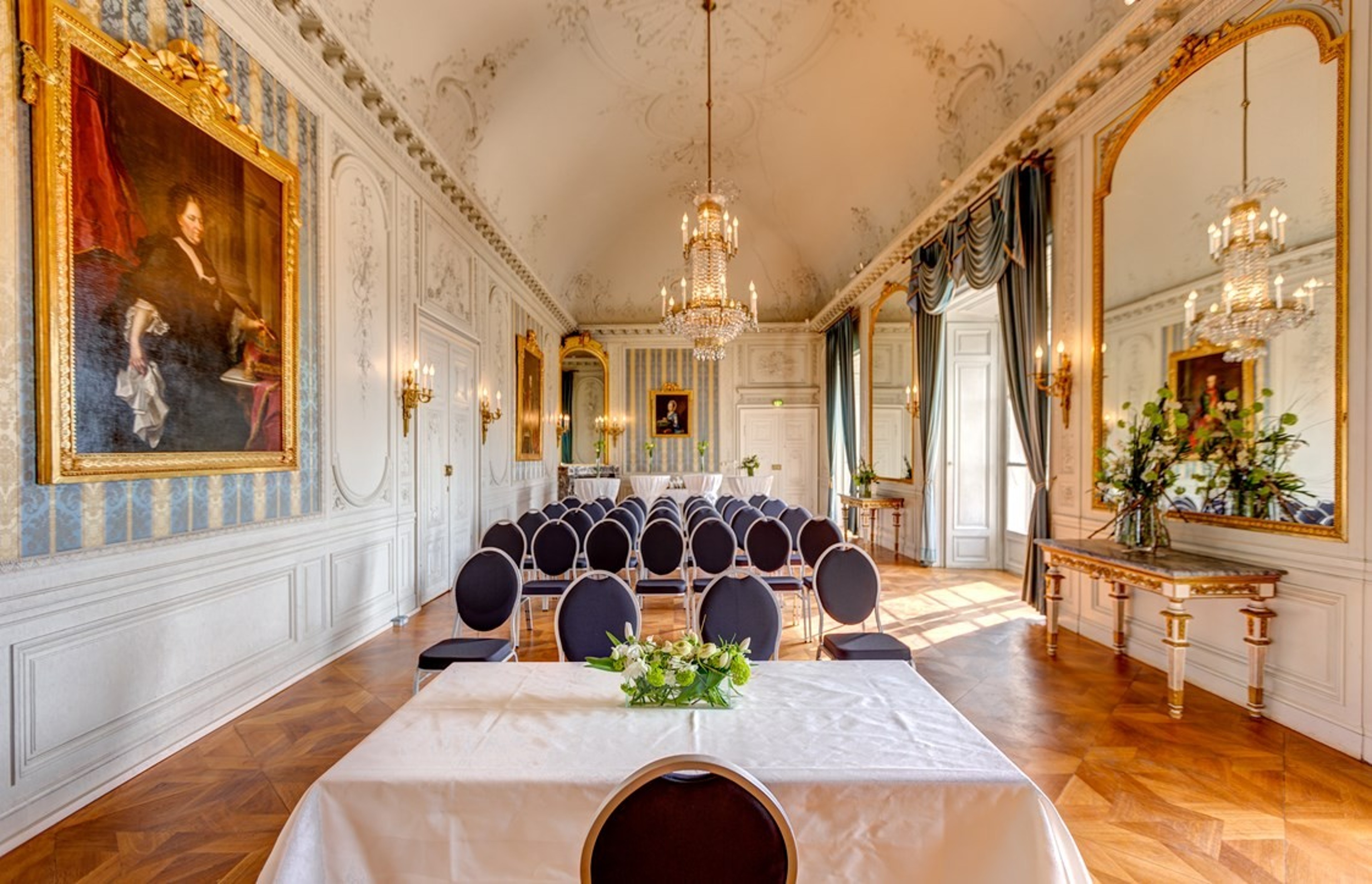 Mirror Hall — Foto 5