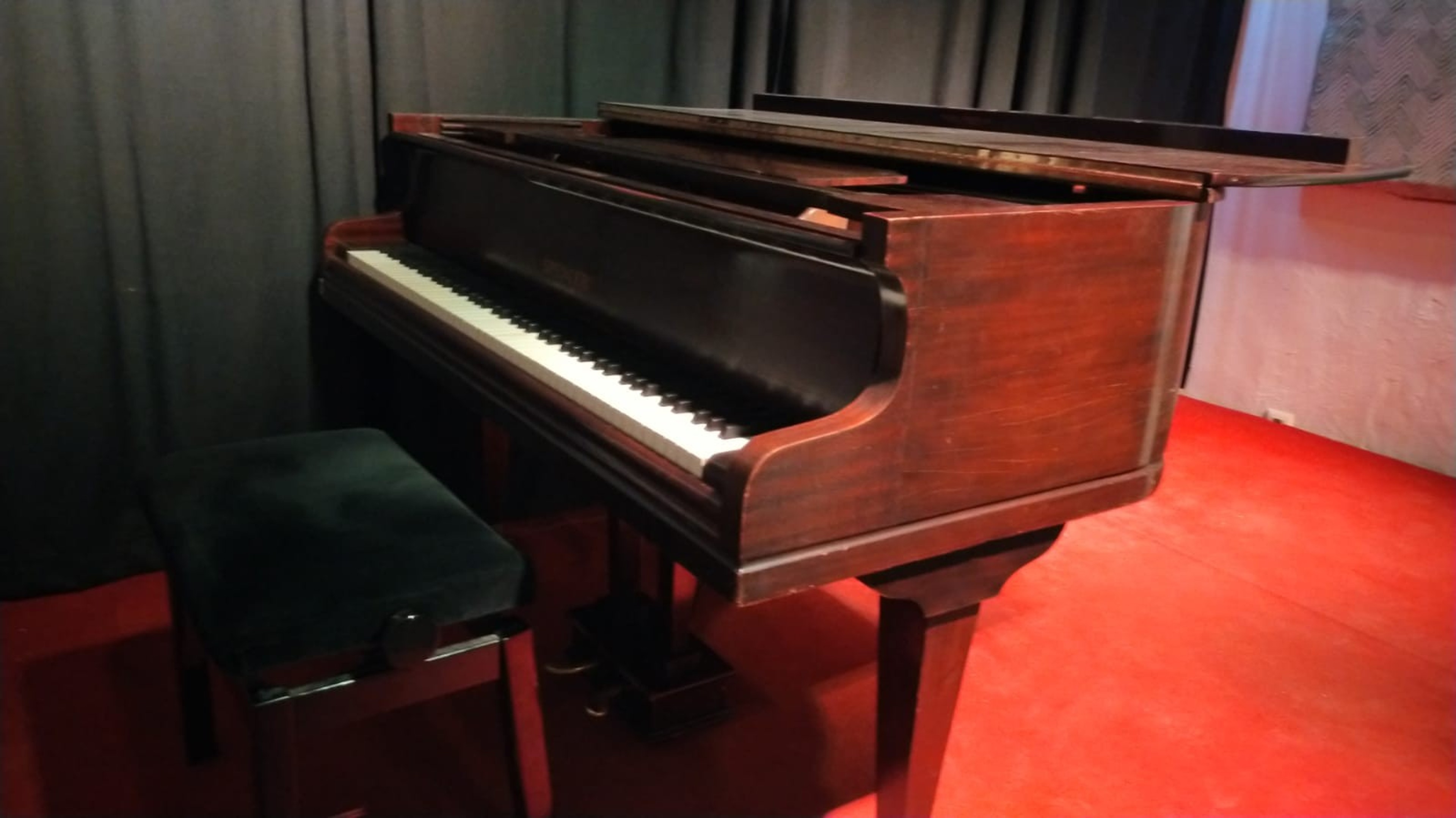 Practice room with Grand Piano in Jerez City Center — foto 2