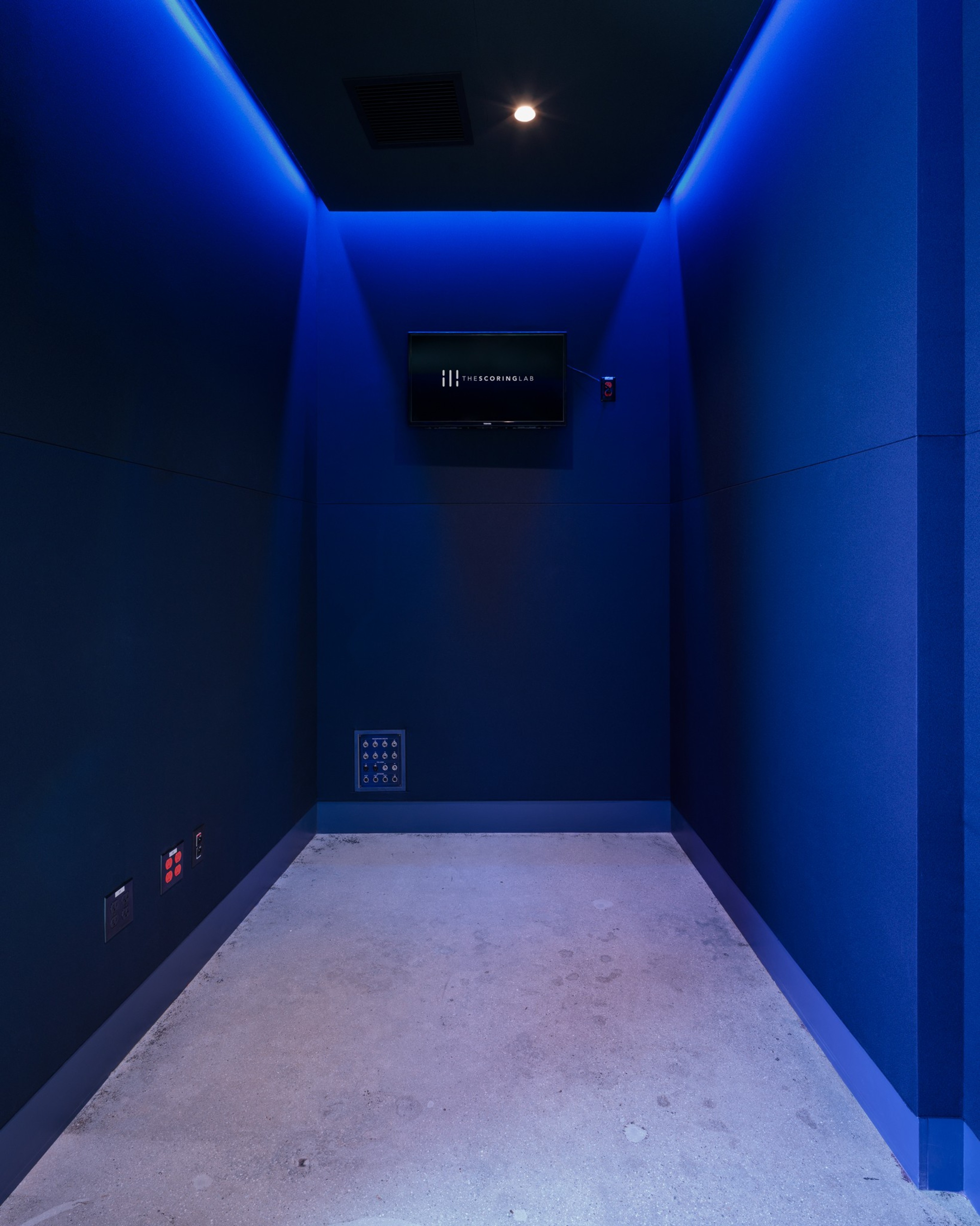 Benjamin' Wallfisch's Mix Lab - ATMOS Mix room and recording booth — Foto 5