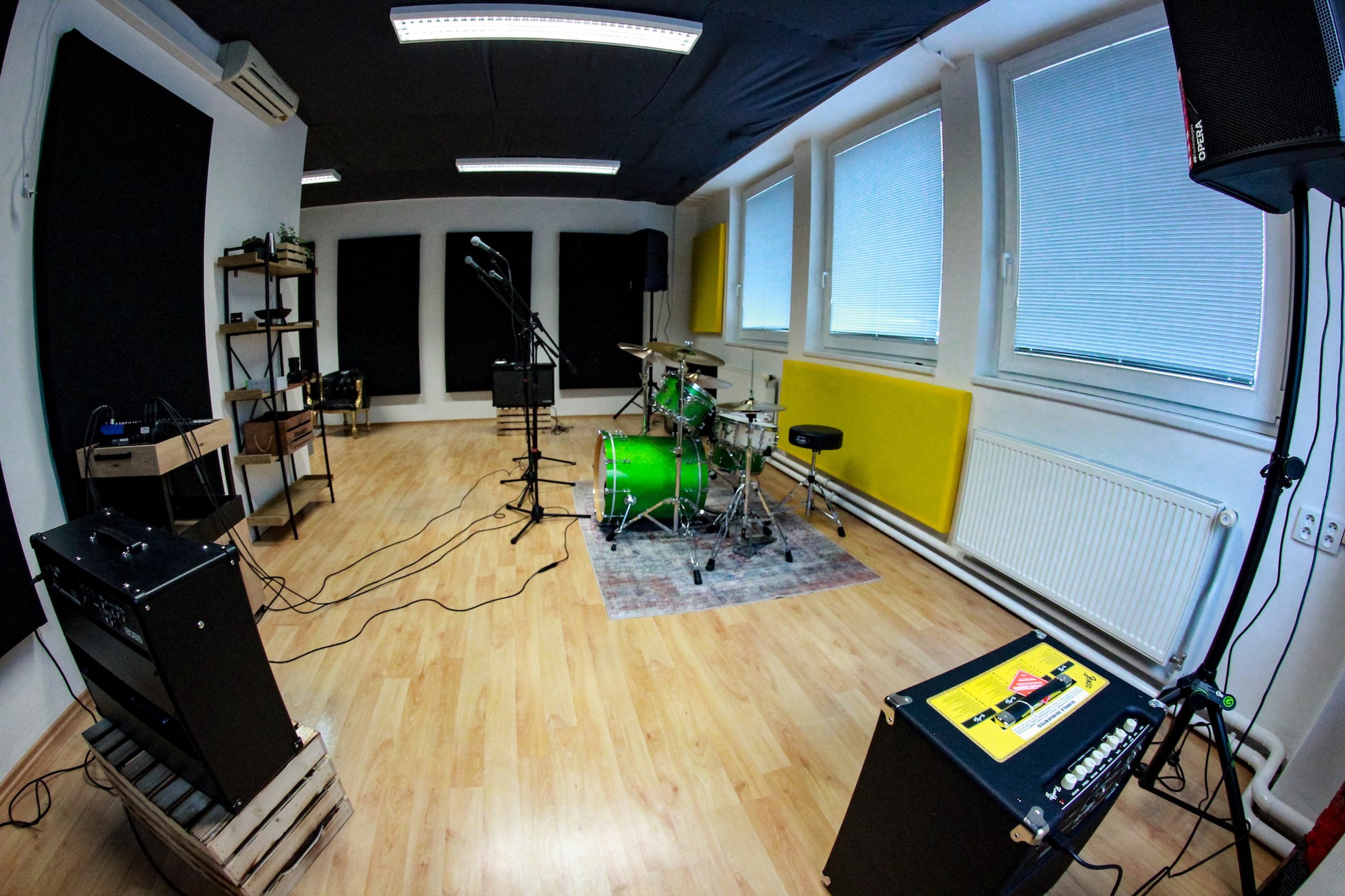 GhostTown Rehearsal Room - a living room for band — Foto 2