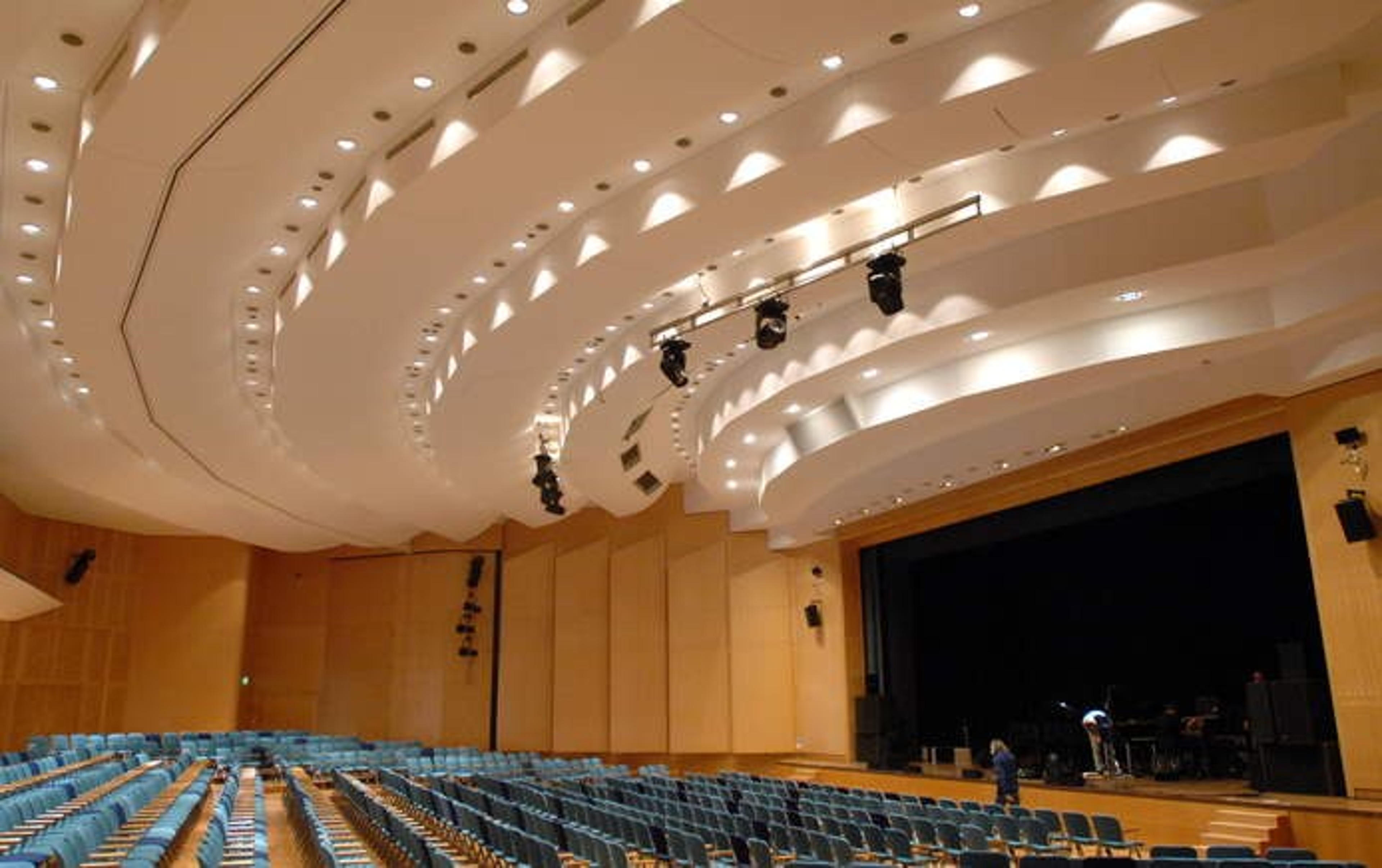 Large Hall — foto 5