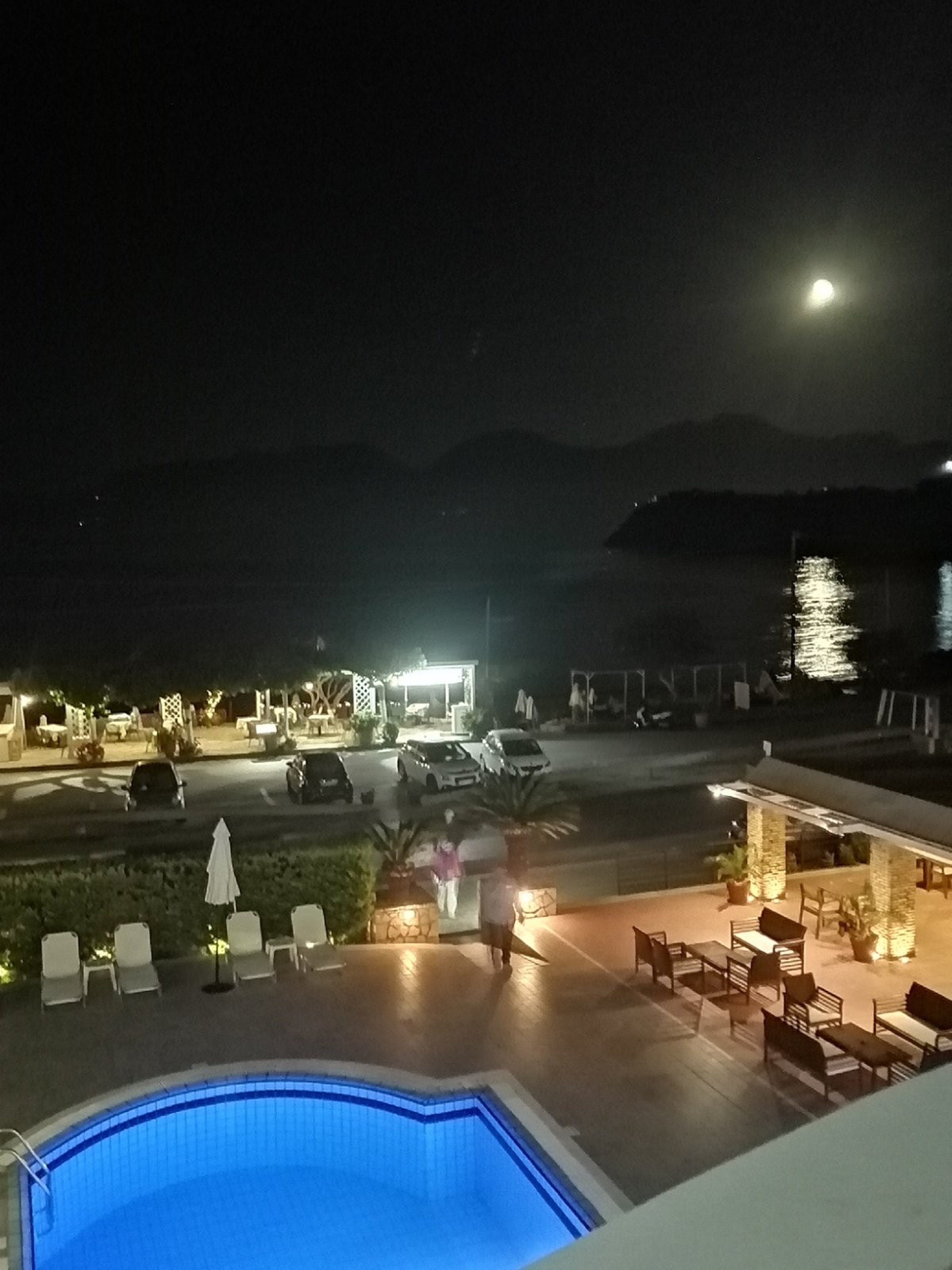 Jamming next to the sea — photo 5