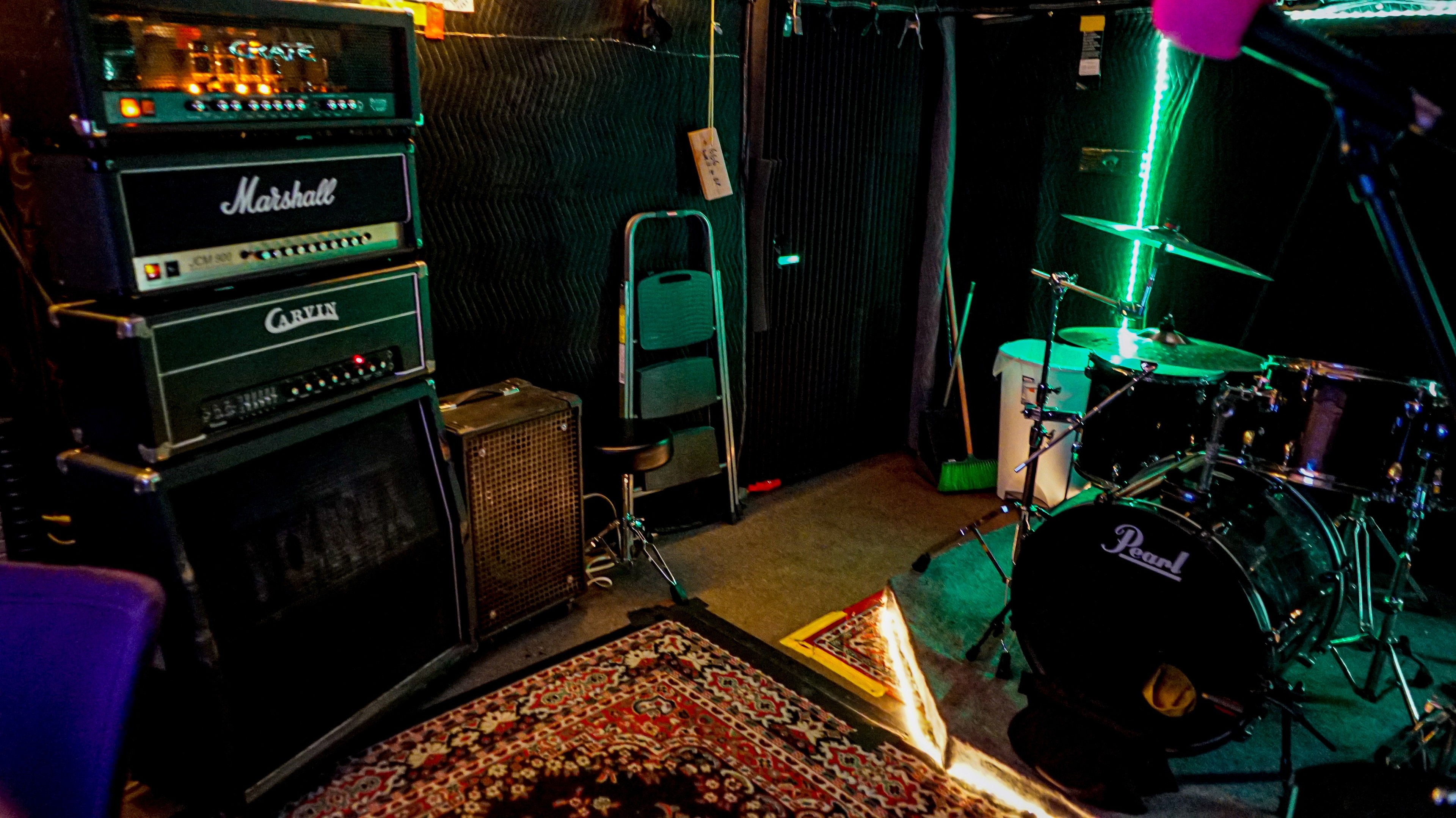 Invisible Realm Rehearsal Studio — Foto 3