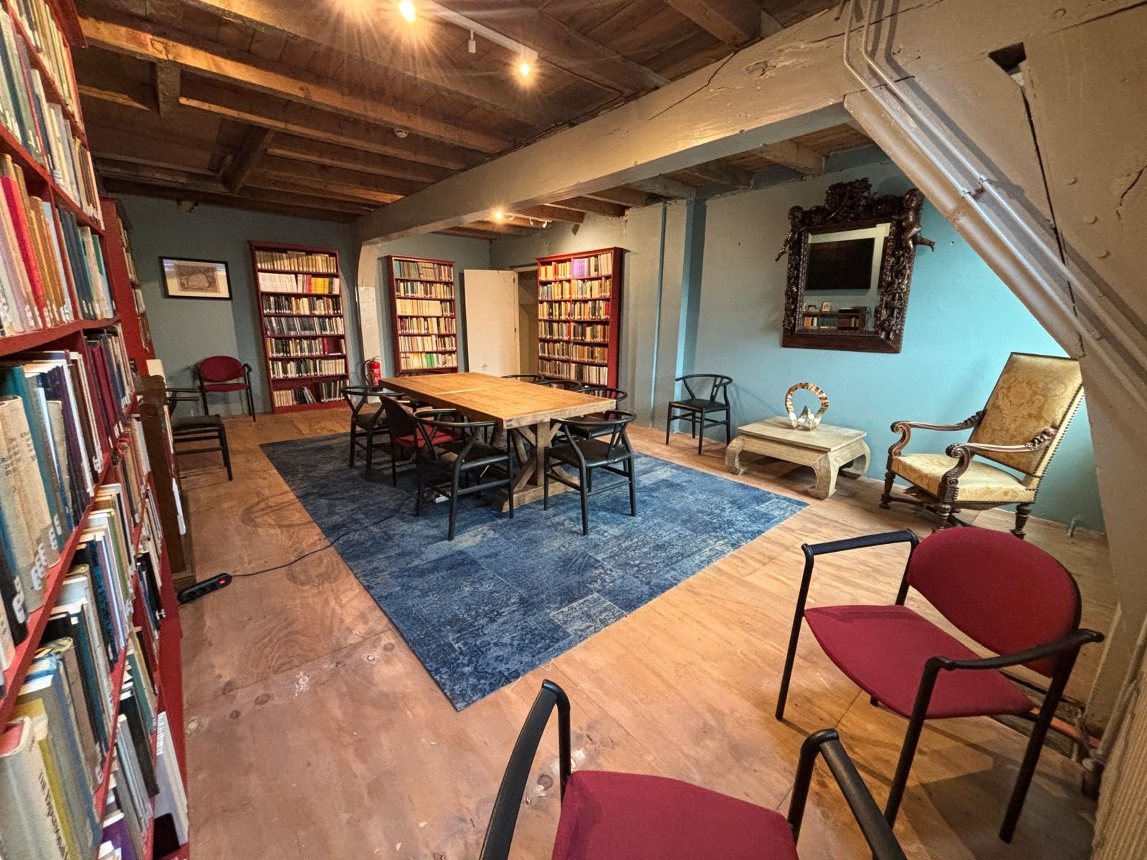 Jung Room - Private Library of Free Mind — photo 2