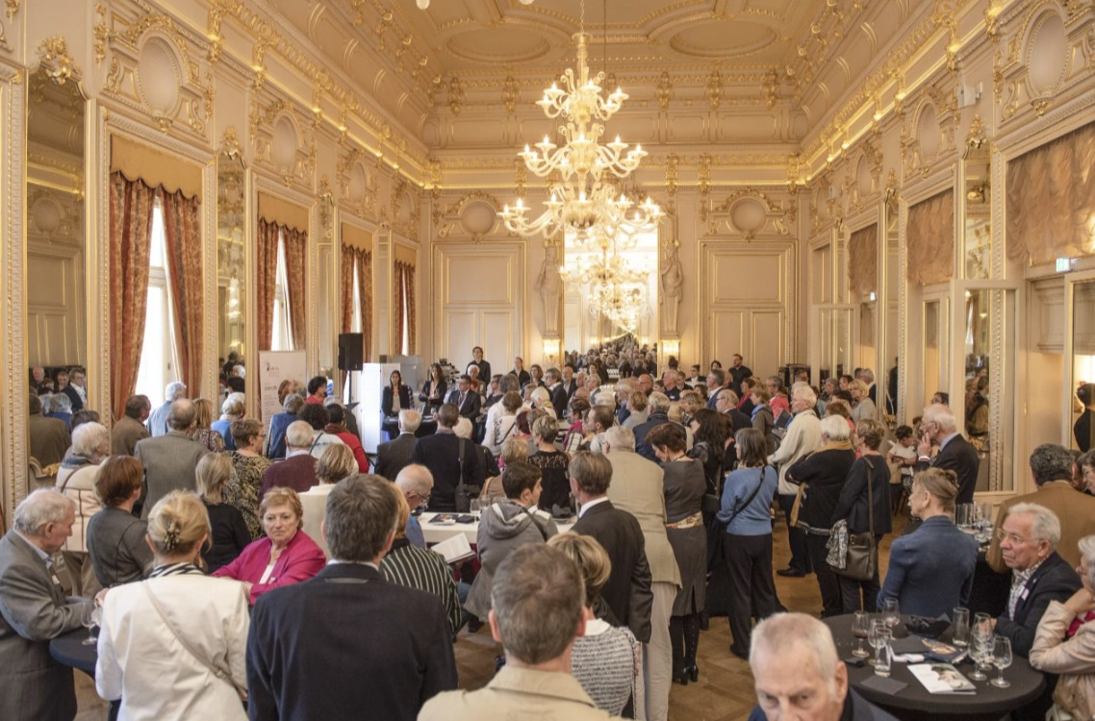 Le Foyer Grétry — Foto 4