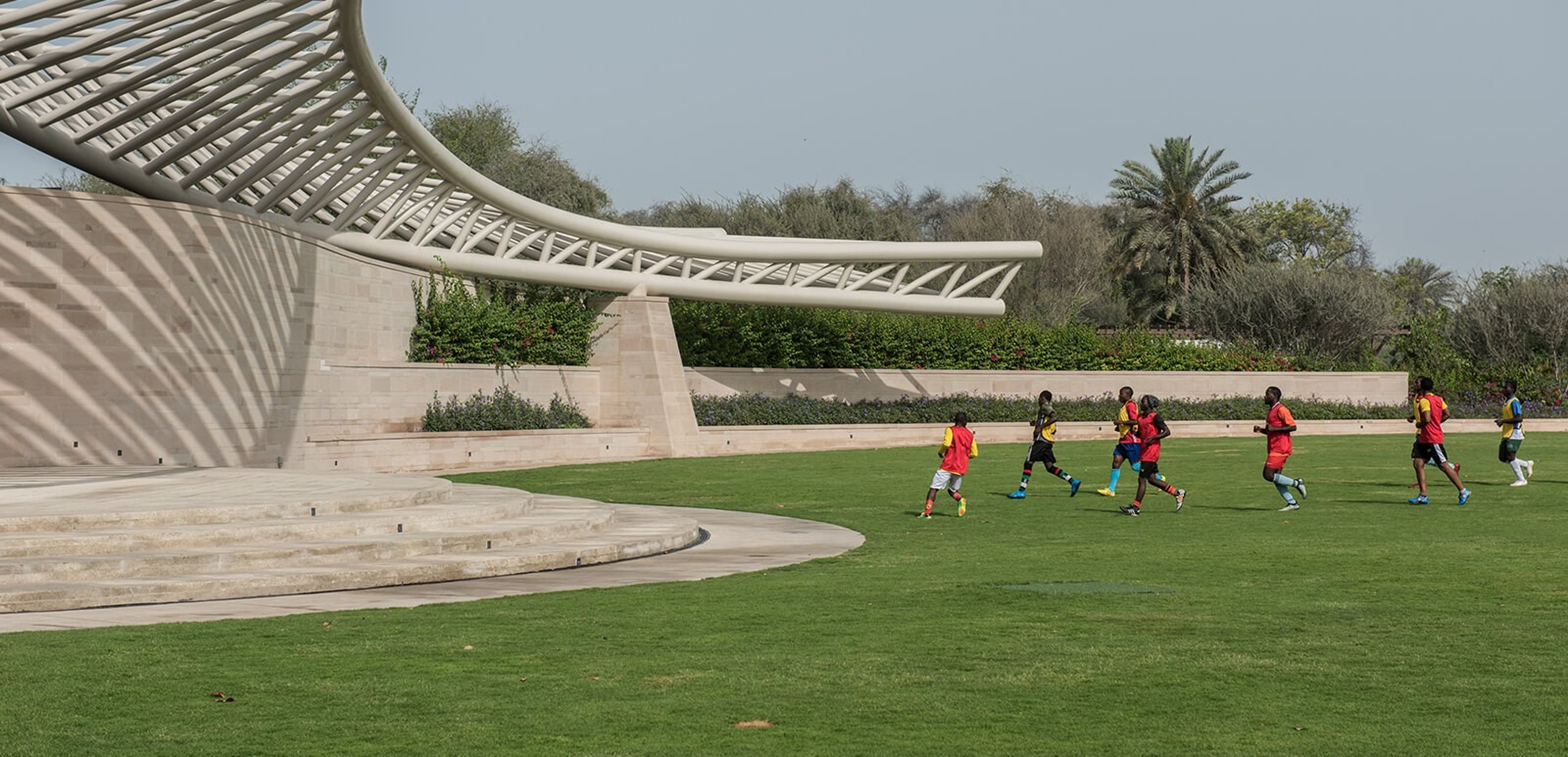 Amphitheatre at Umm Al Emarat Park — foto 5