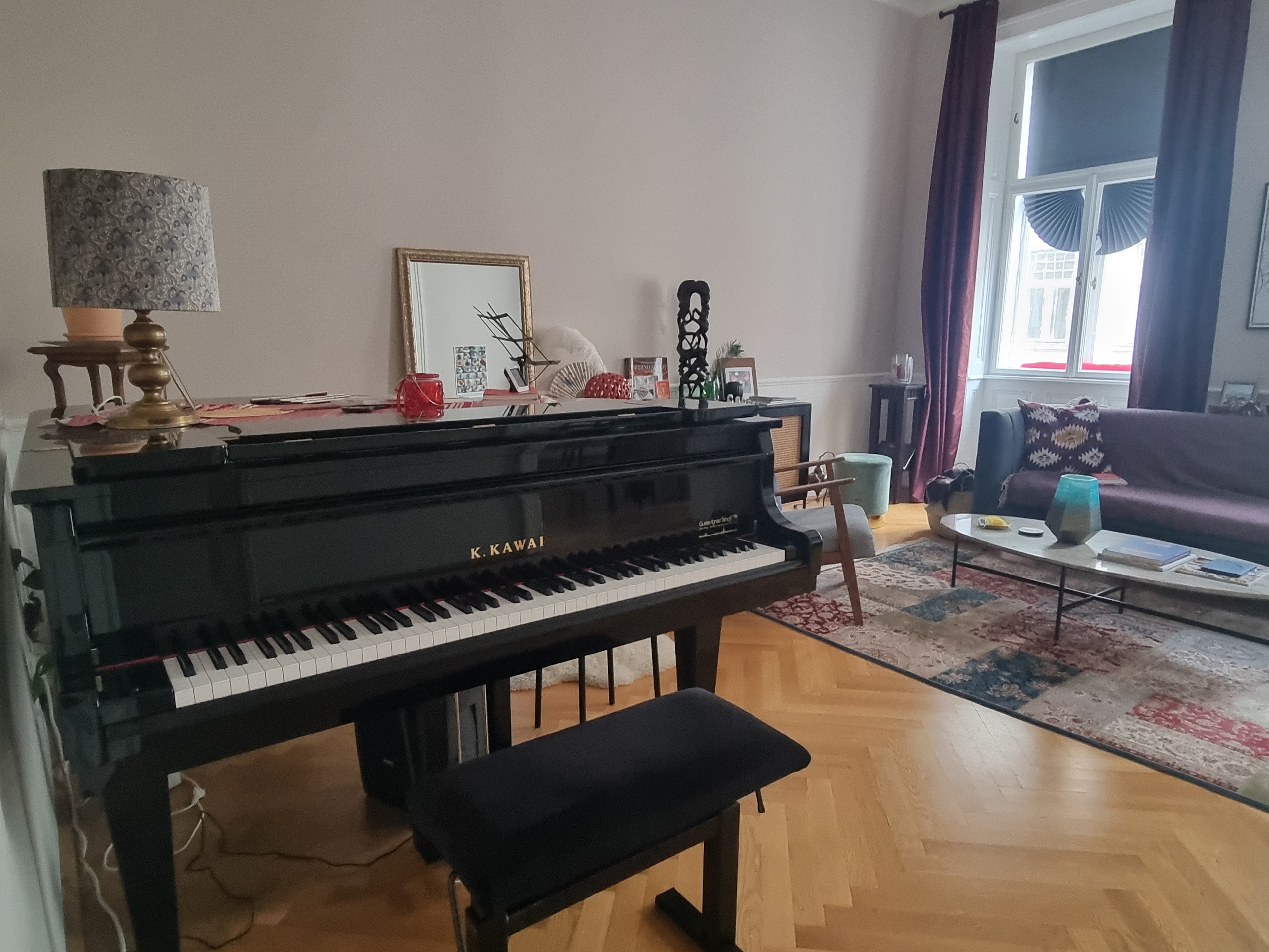 Beautiful piano practice room in the center — Foto 5