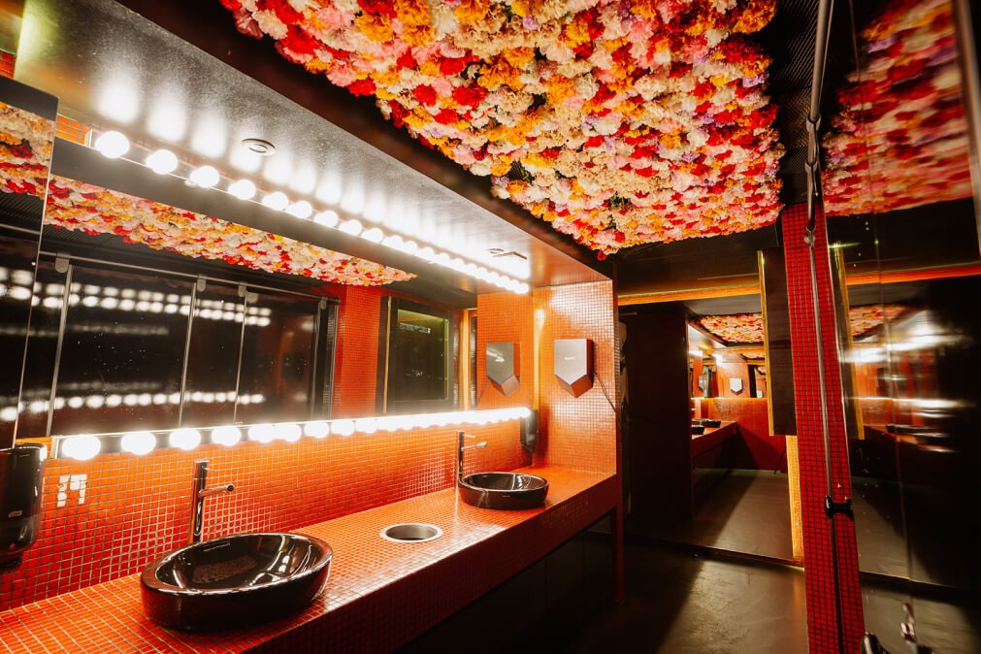 Bellevue Club – Historic Event Space at Bellevue Zürich — photo 3
