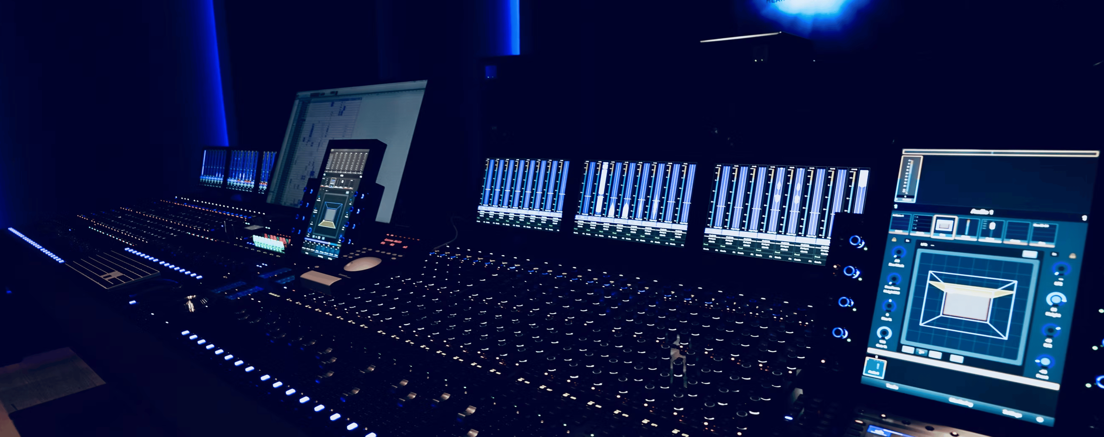 Benjamin' Wallfisch's Mix Lab - ATMOS Mix room and recording booth — Foto 2