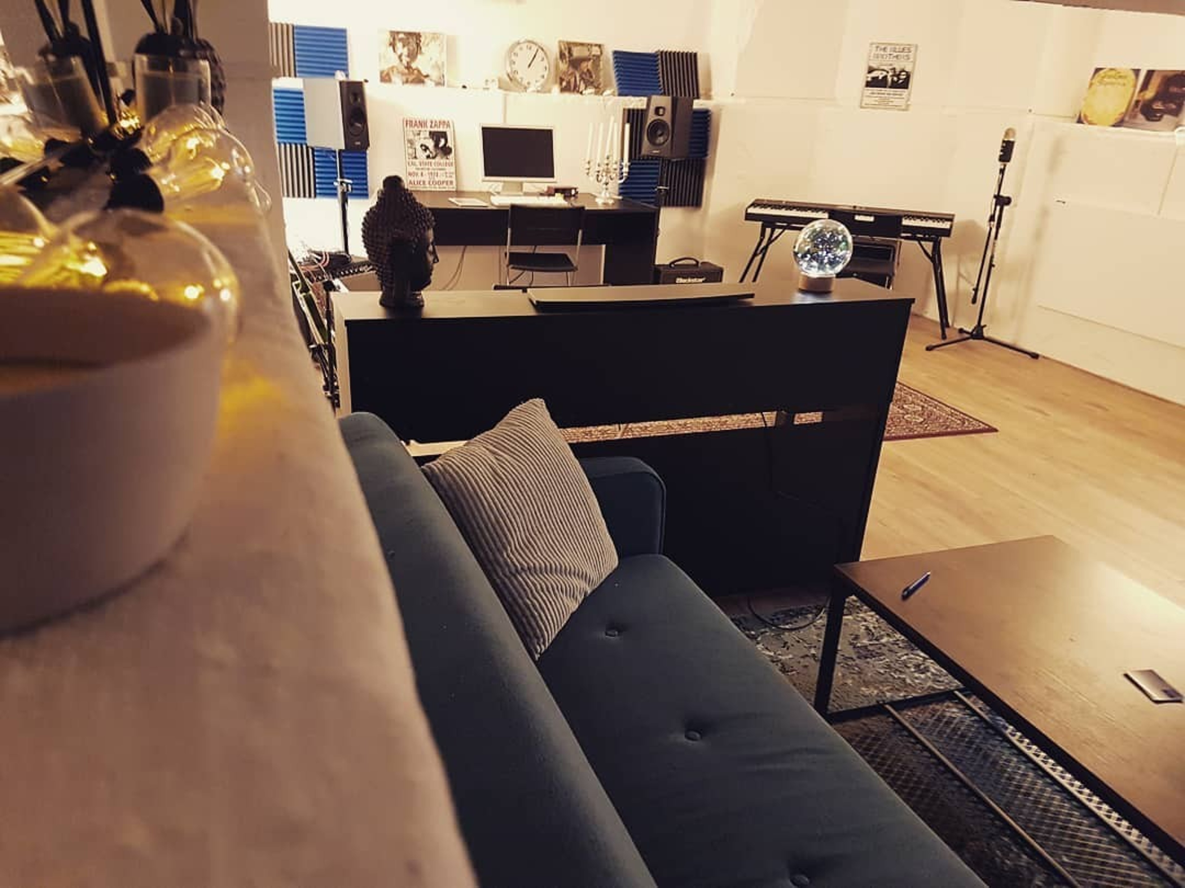 Bright sunny room with great acoustics and piano — foto 5