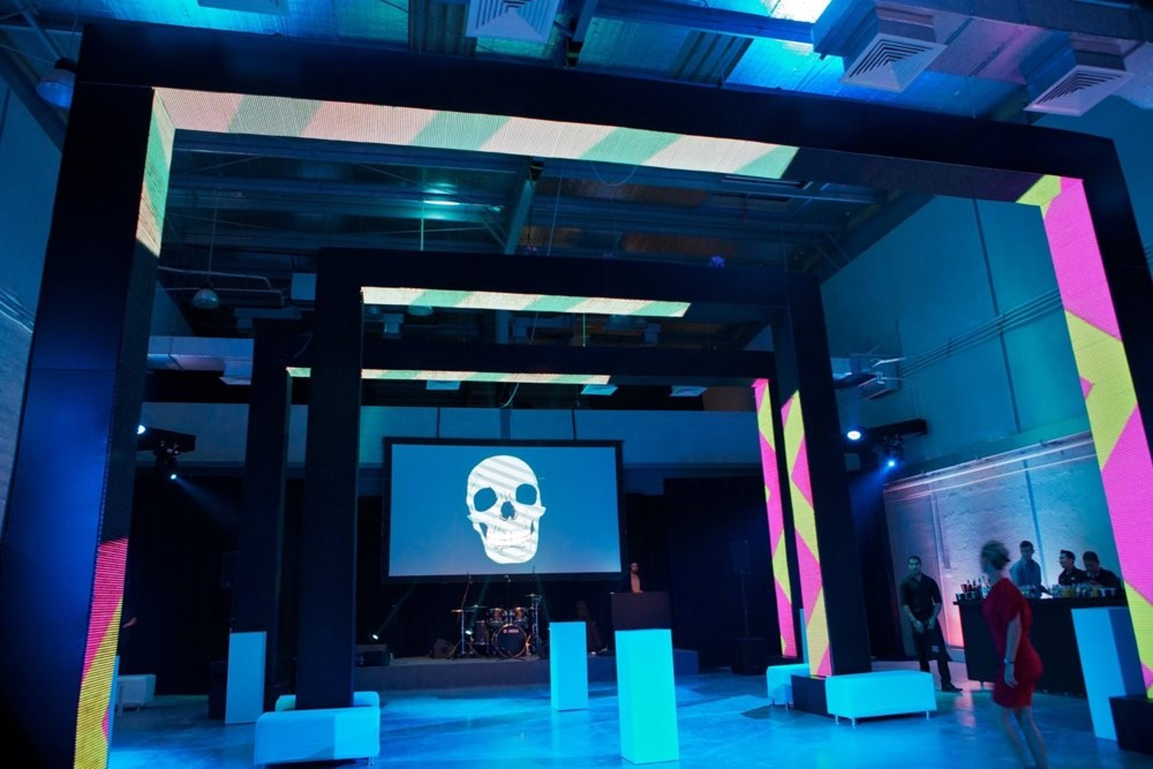 Dubai's Iconic Urban Event Warehouse — foto 5