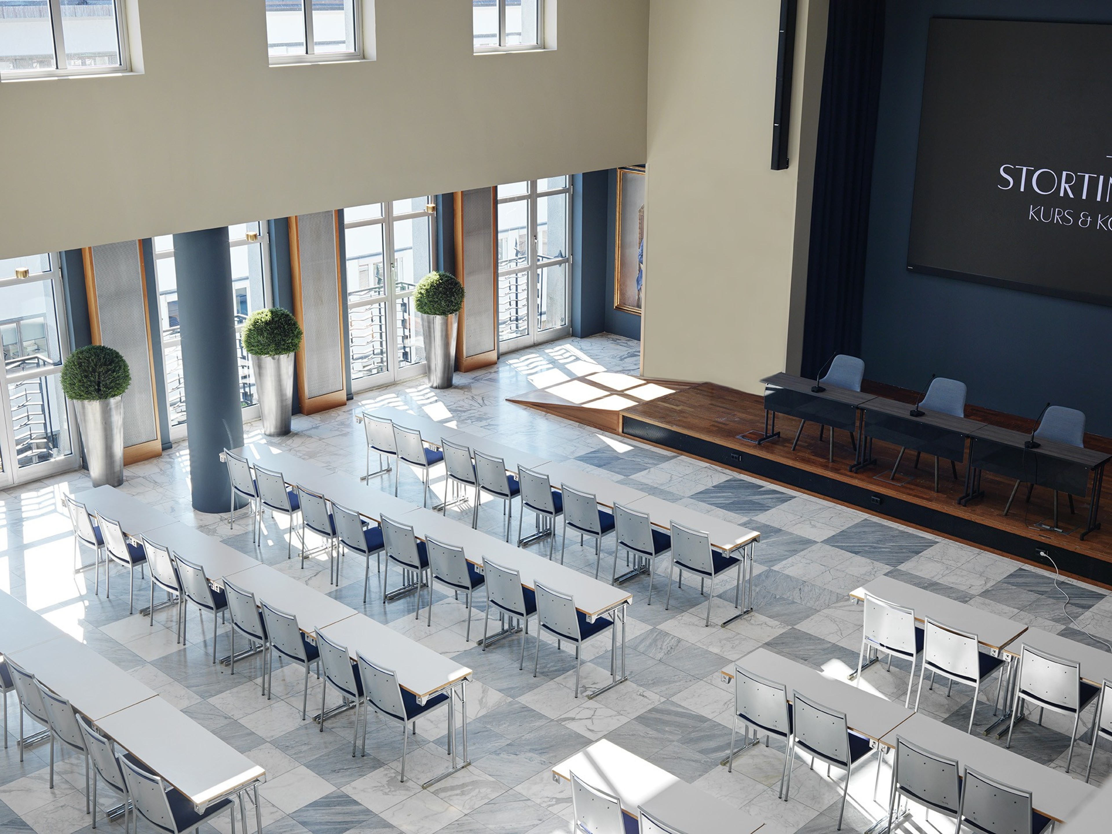 Rådhusplassen - The High Ceiling Conference Room — foto 2
