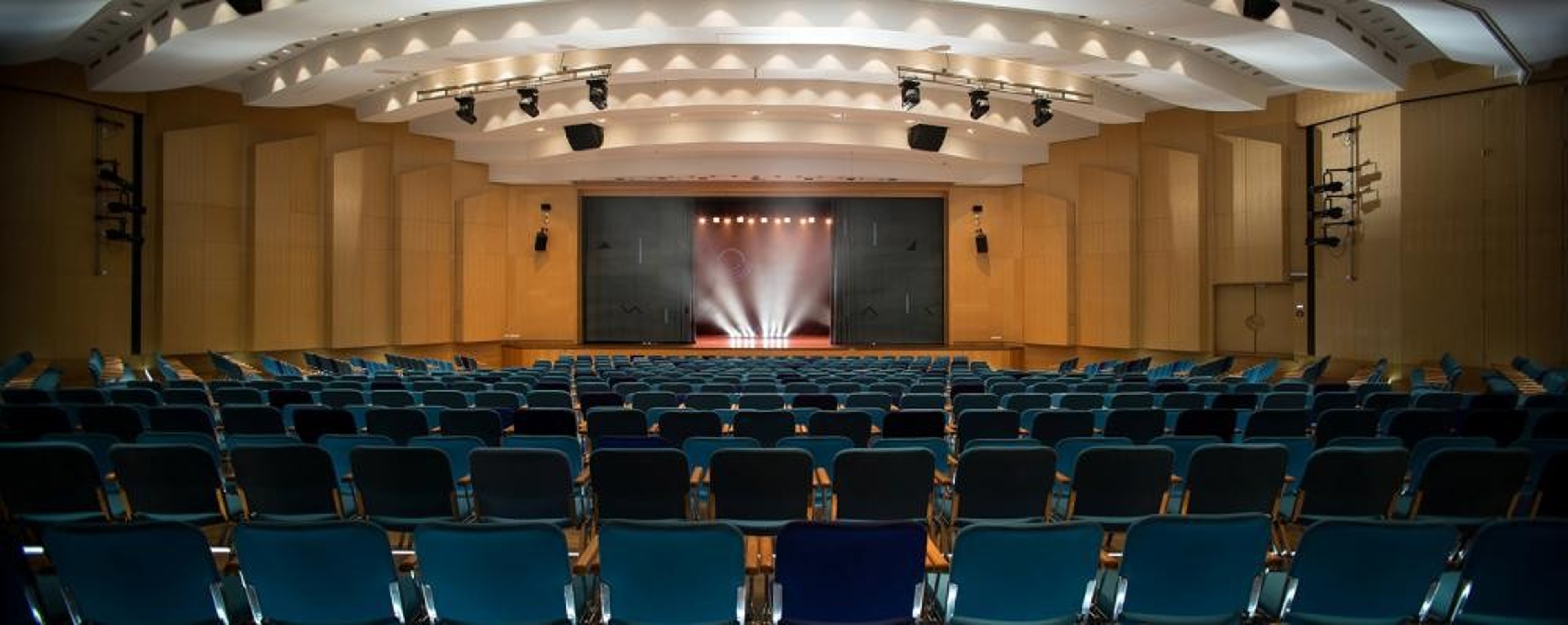 Large Hall — foto 4