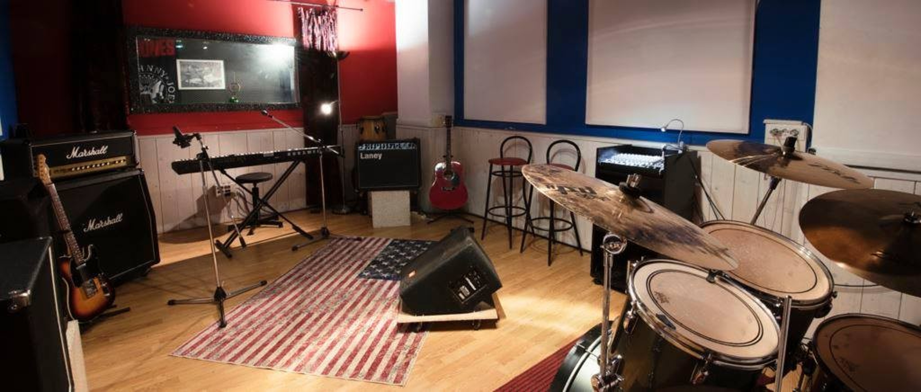 Spacious rehearsal room and recording studio — foto 2