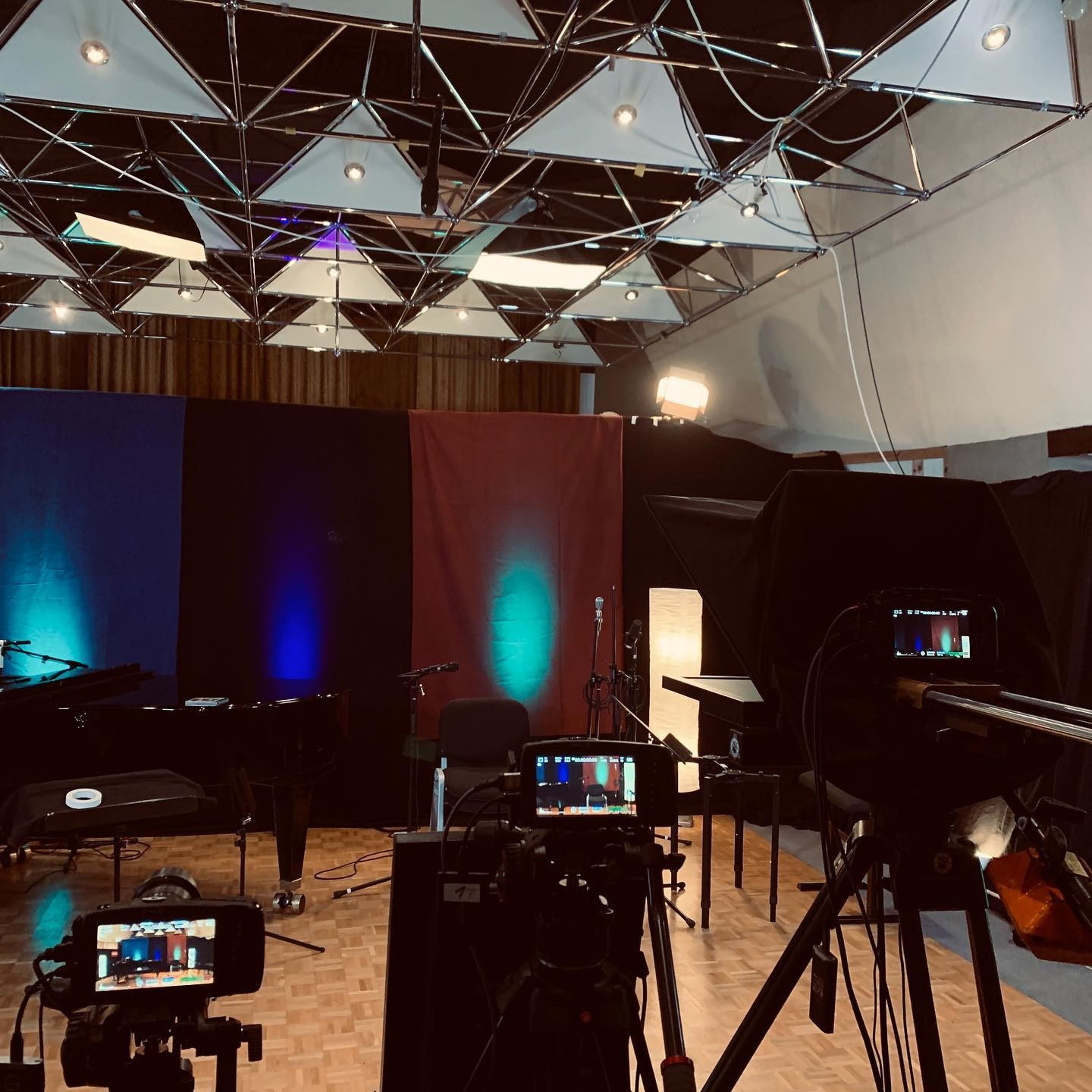 Modern Vintage Studio for live-audio- and video-production — photo 4