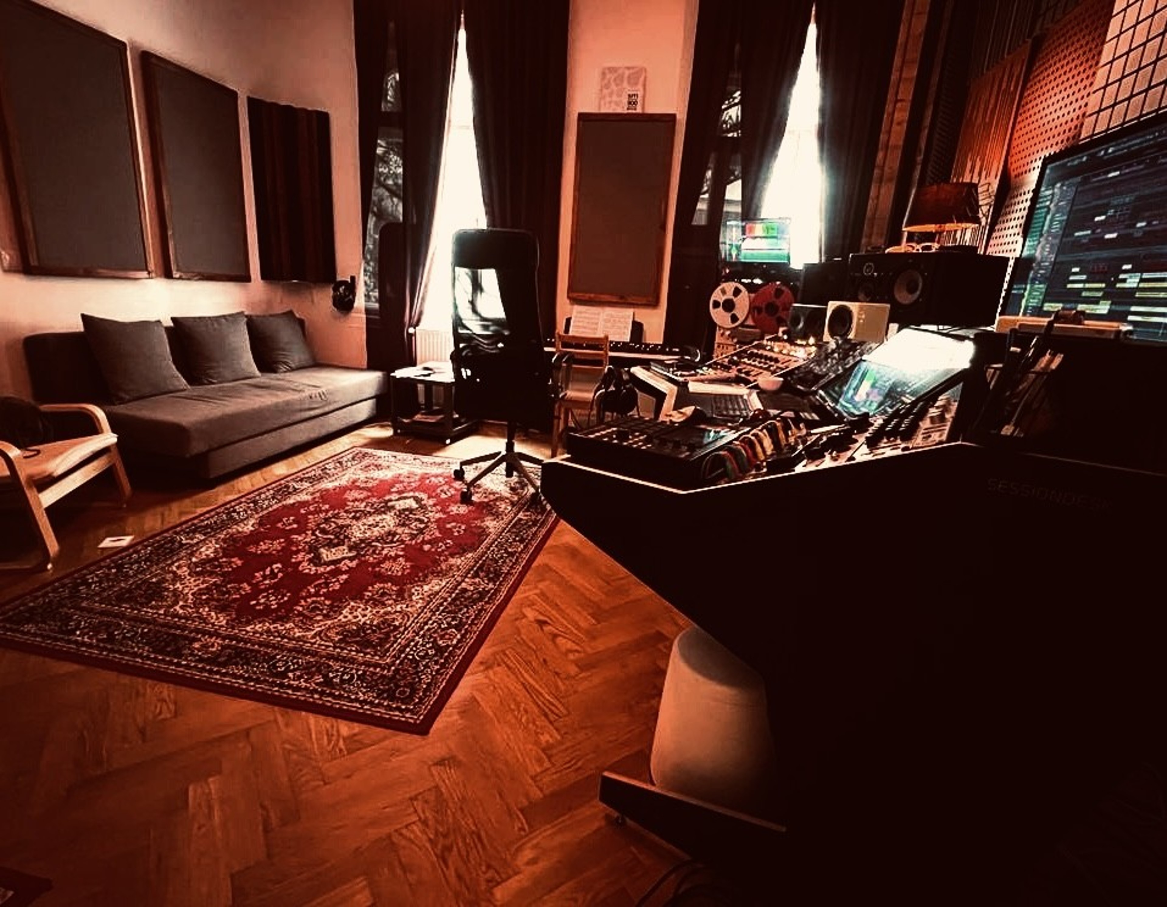 Recording, Production and Post Production — Foto 3