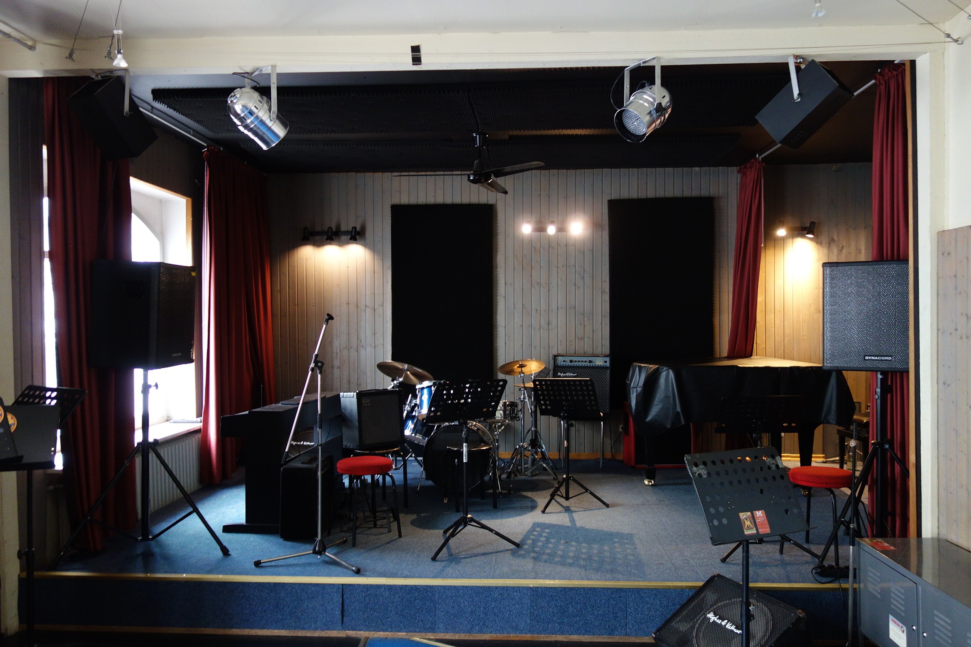 Small concert room — foto 2