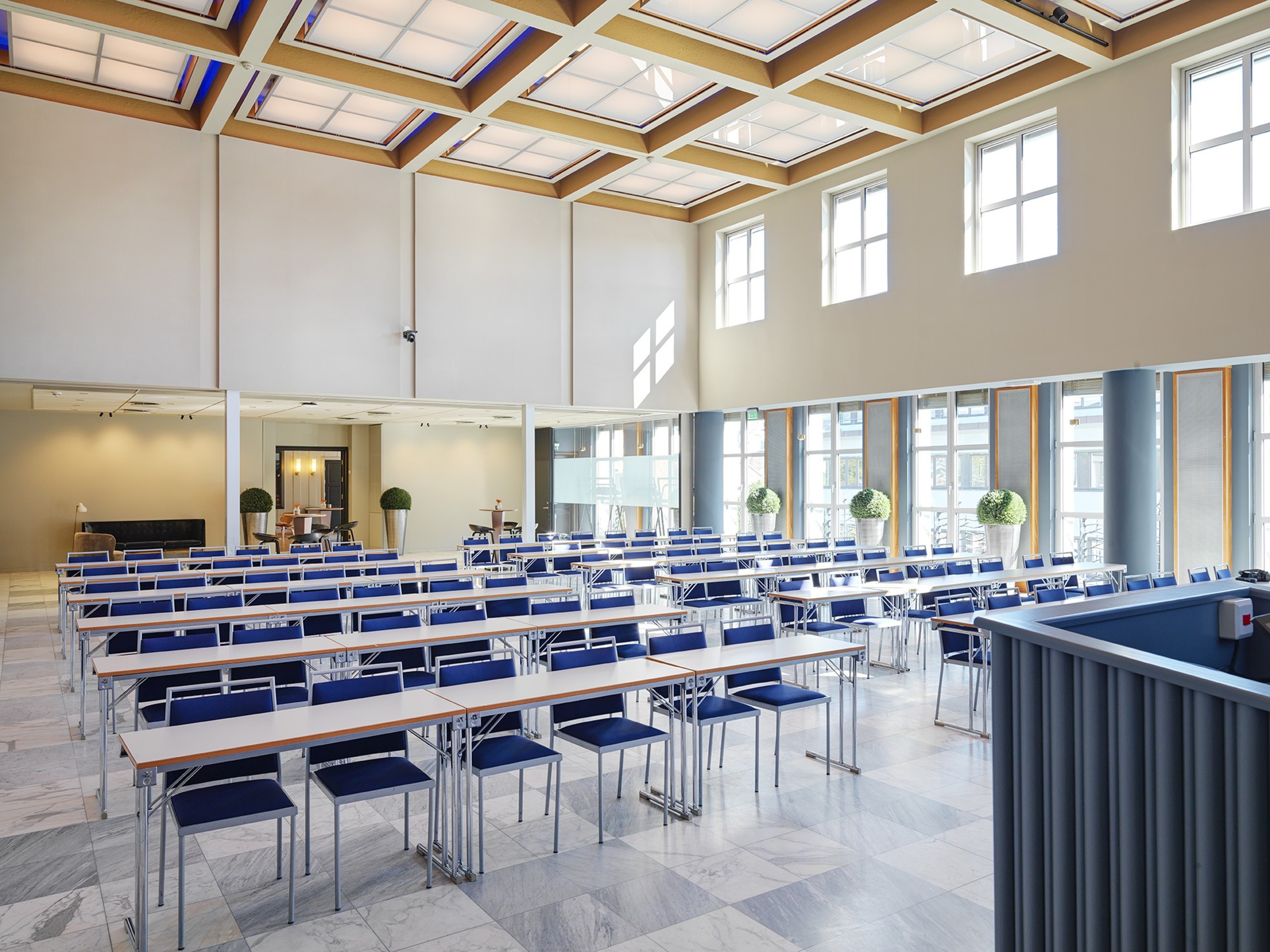 Rådhusplassen - The High Ceiling Conference Room — foto 4