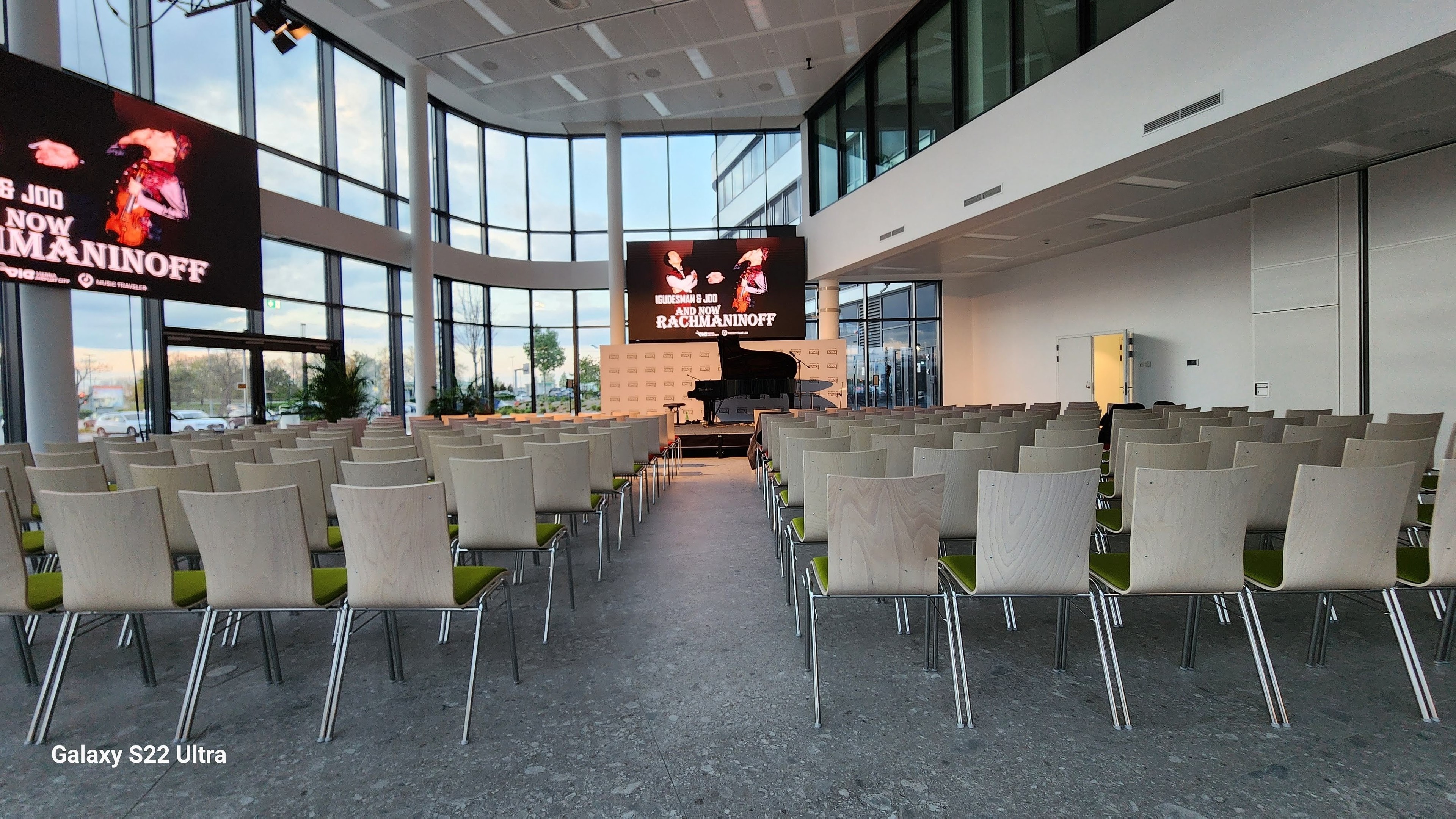 Concert Hall at Vienna International Airport — foto 3