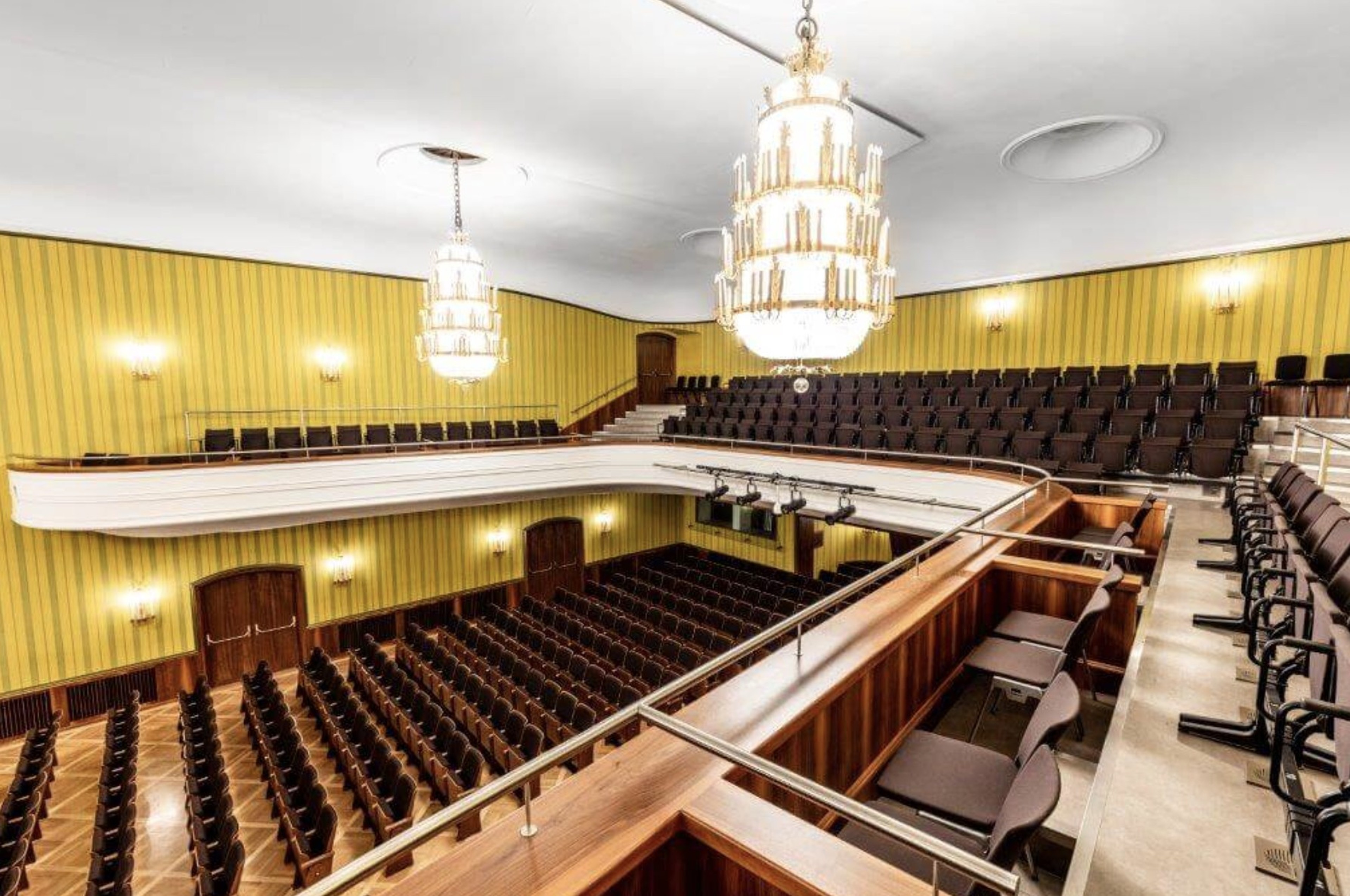 Klagenfurt Great Hall — Foto 2