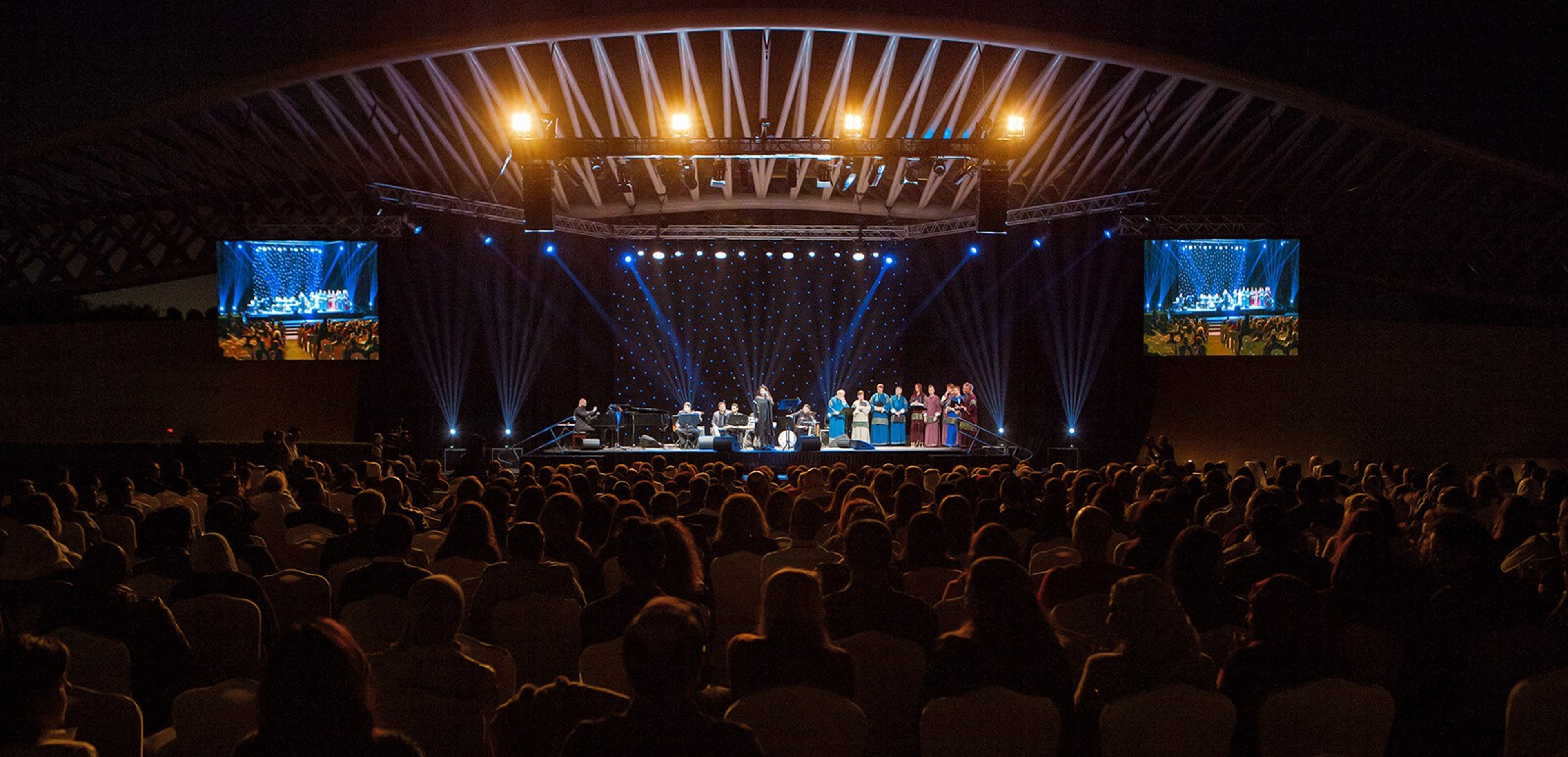 Amphitheatre at Umm Al Emarat Park — foto 2